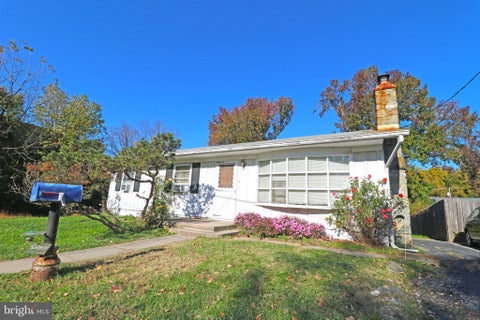 Photo of 4018 Roseanna Court, MARCUS HOOK, PA 19061 (MLS # PADE2126494)