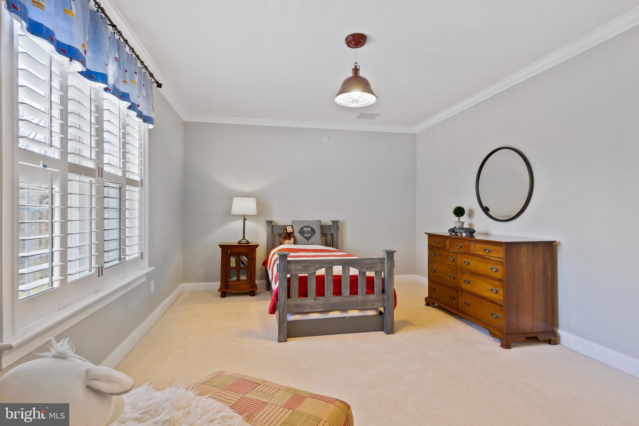 WHITE HORSE - Residential