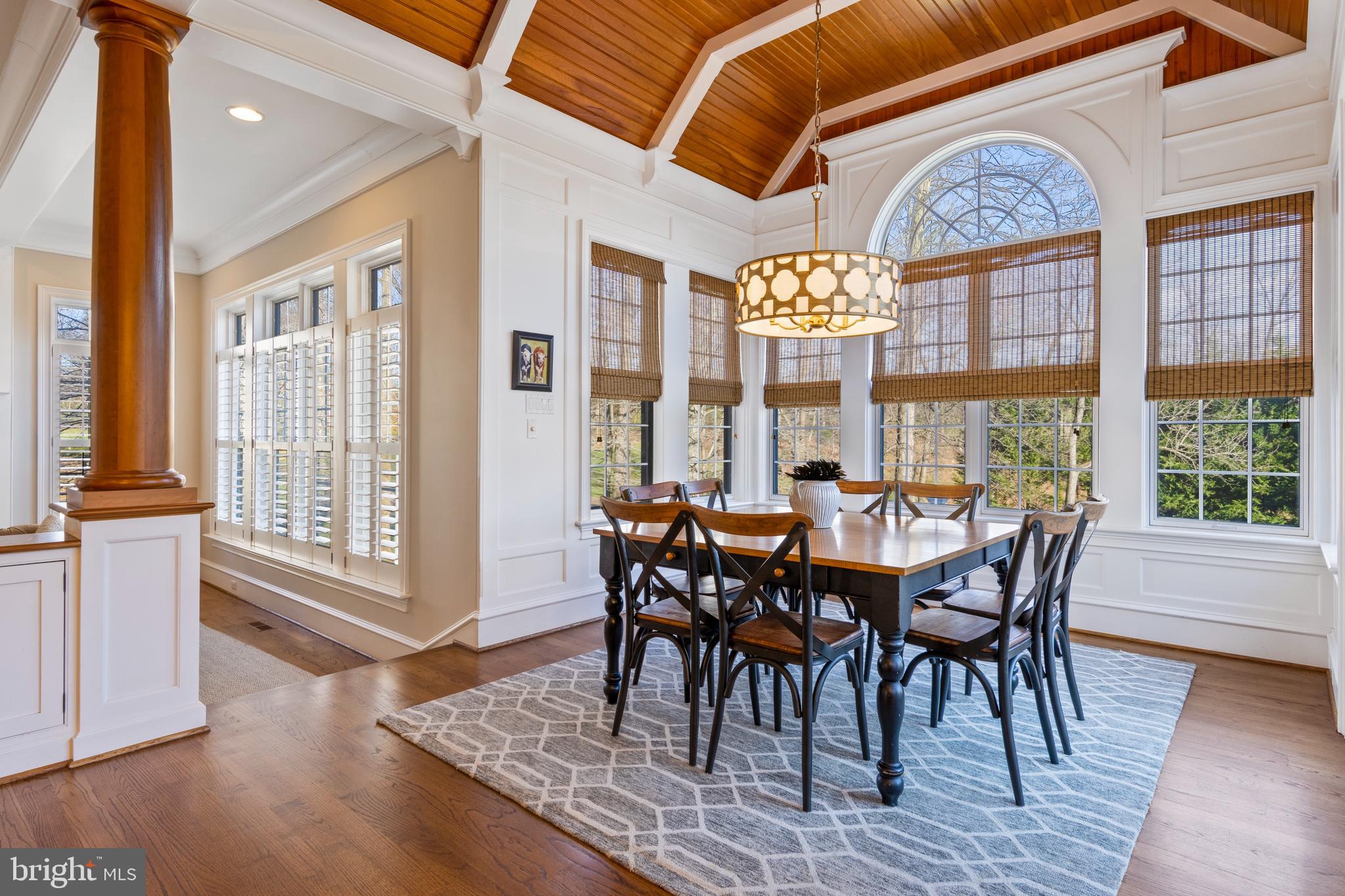 WHITE HORSE - Residential