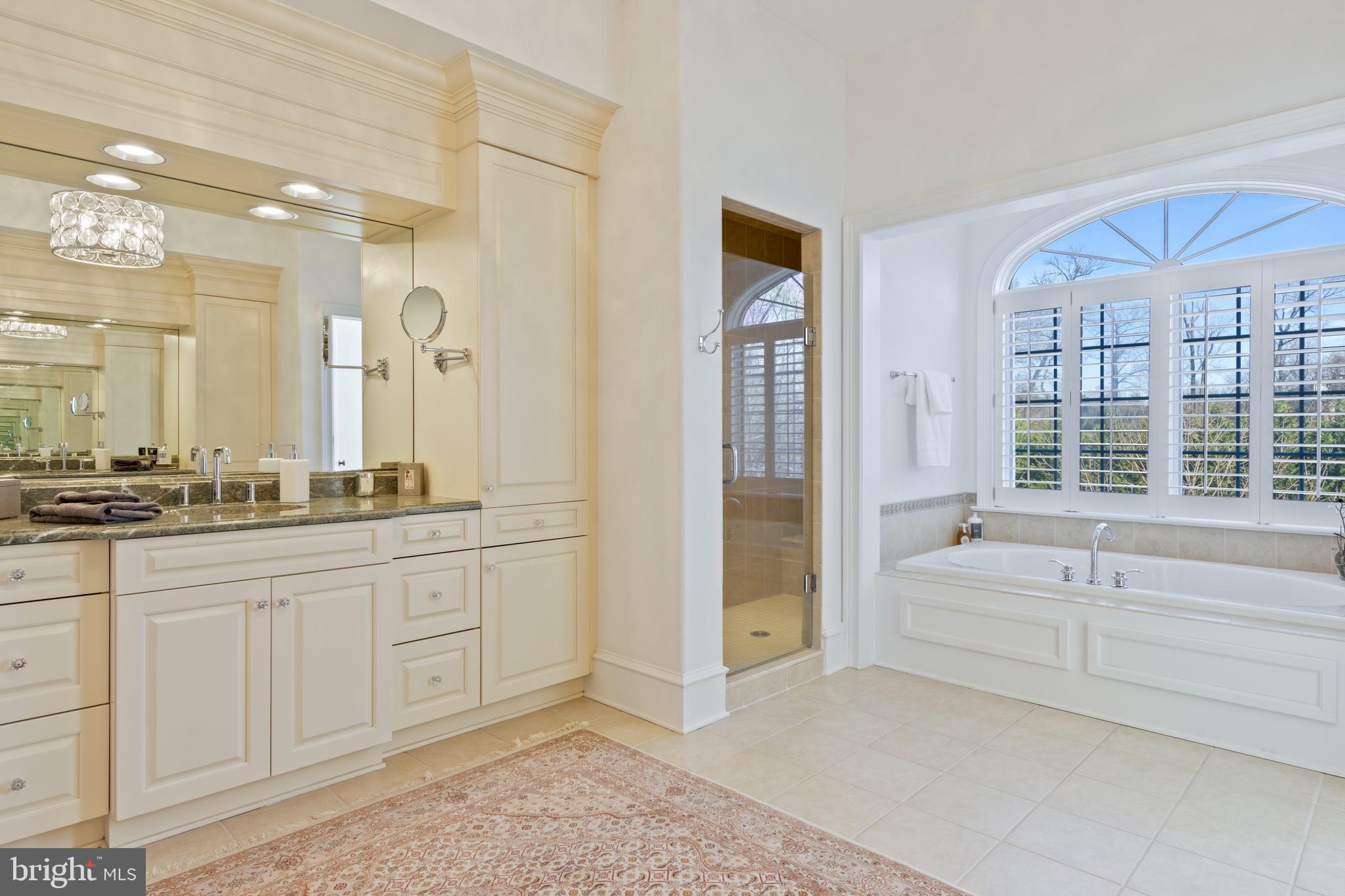 WHITE HORSE - Residential