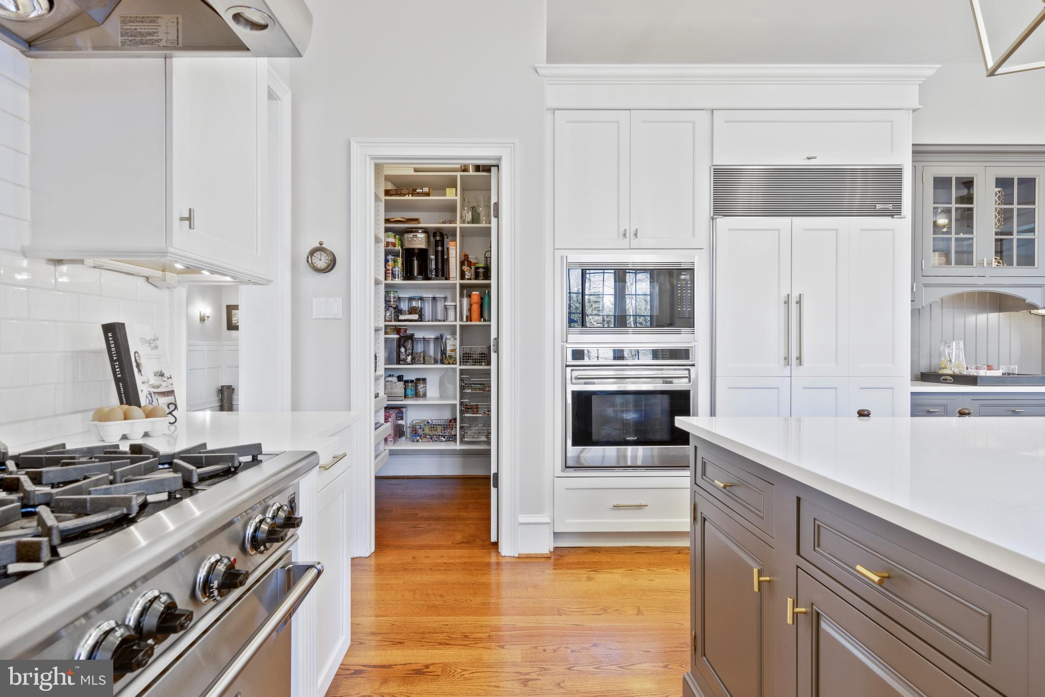 WHITE HORSE - Residential