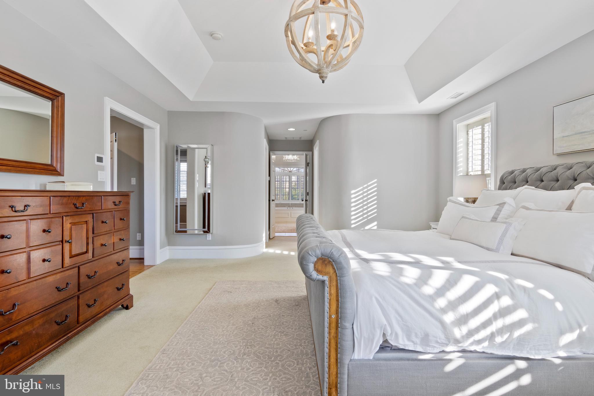 WHITE HORSE - Residential