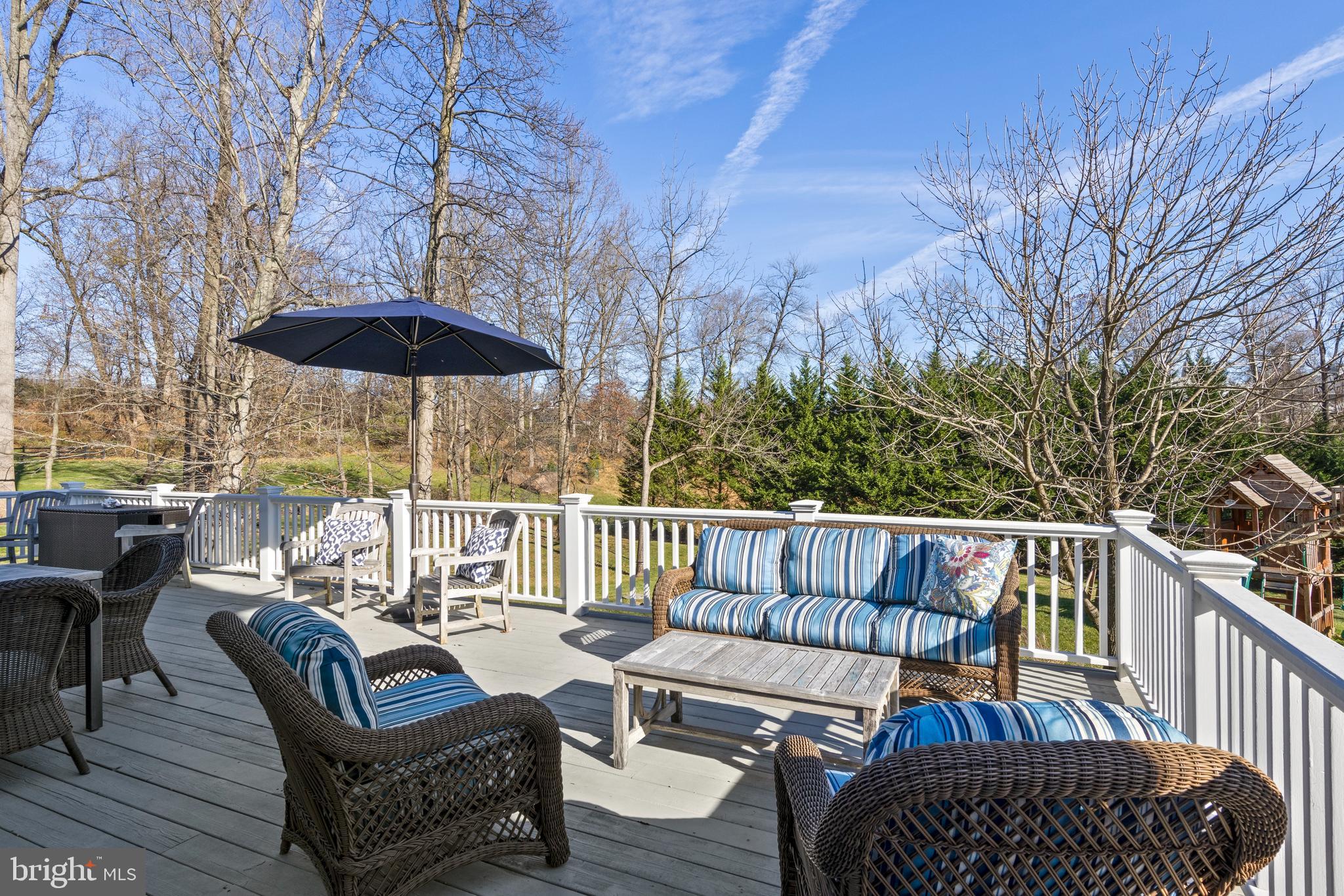 WHITE HORSE - Residential