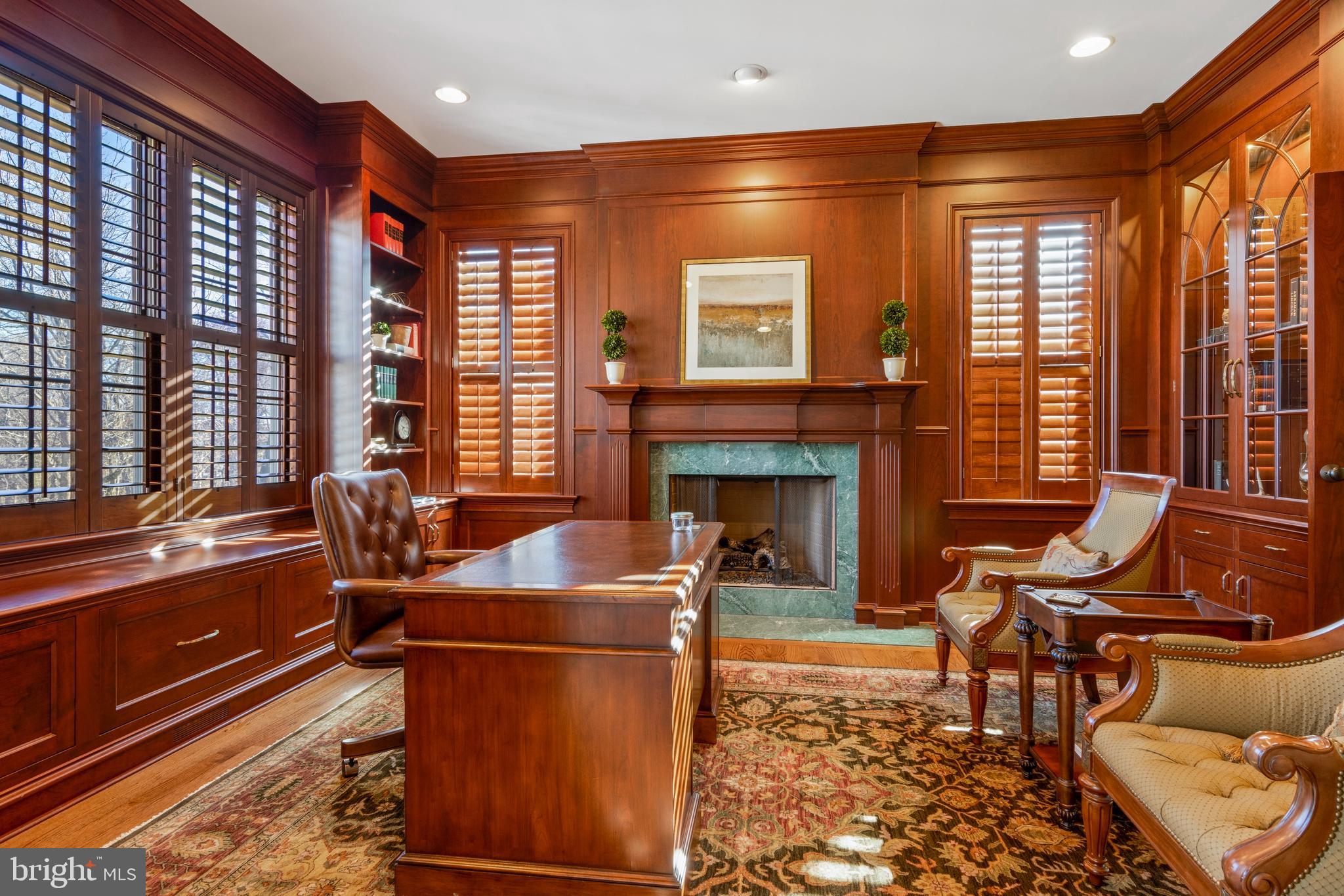 WHITE HORSE - Residential