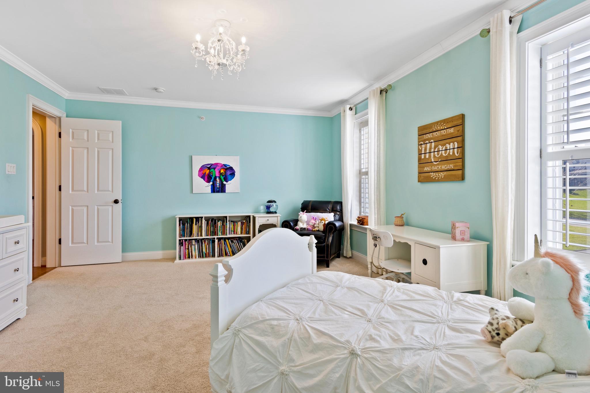 WHITE HORSE - Residential