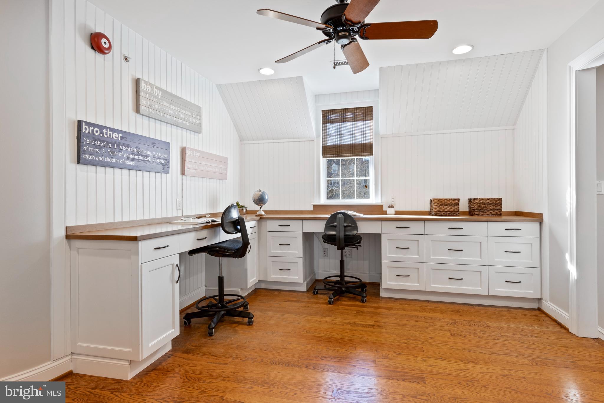 WHITE HORSE - Residential