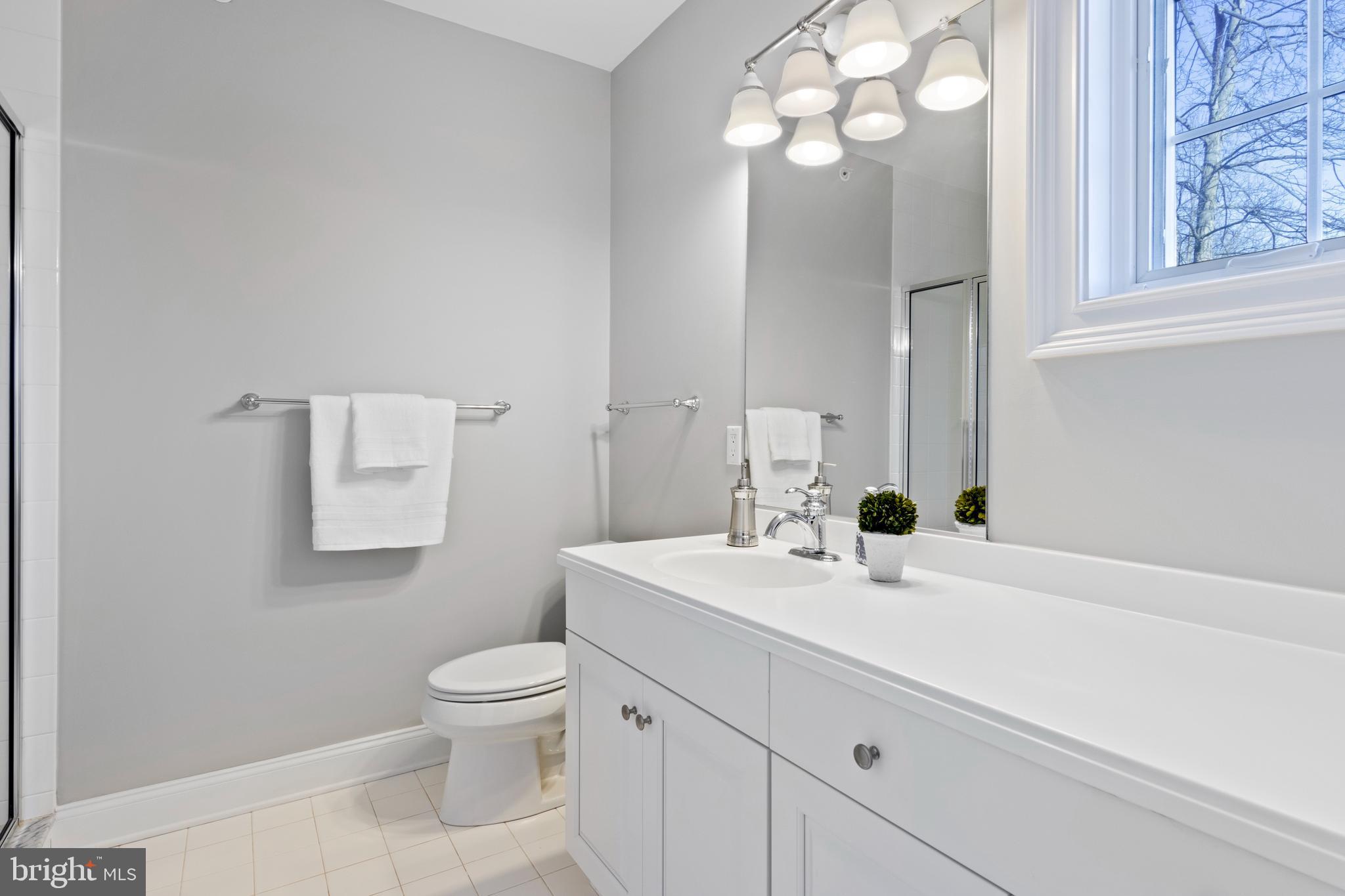 WHITE HORSE - Residential