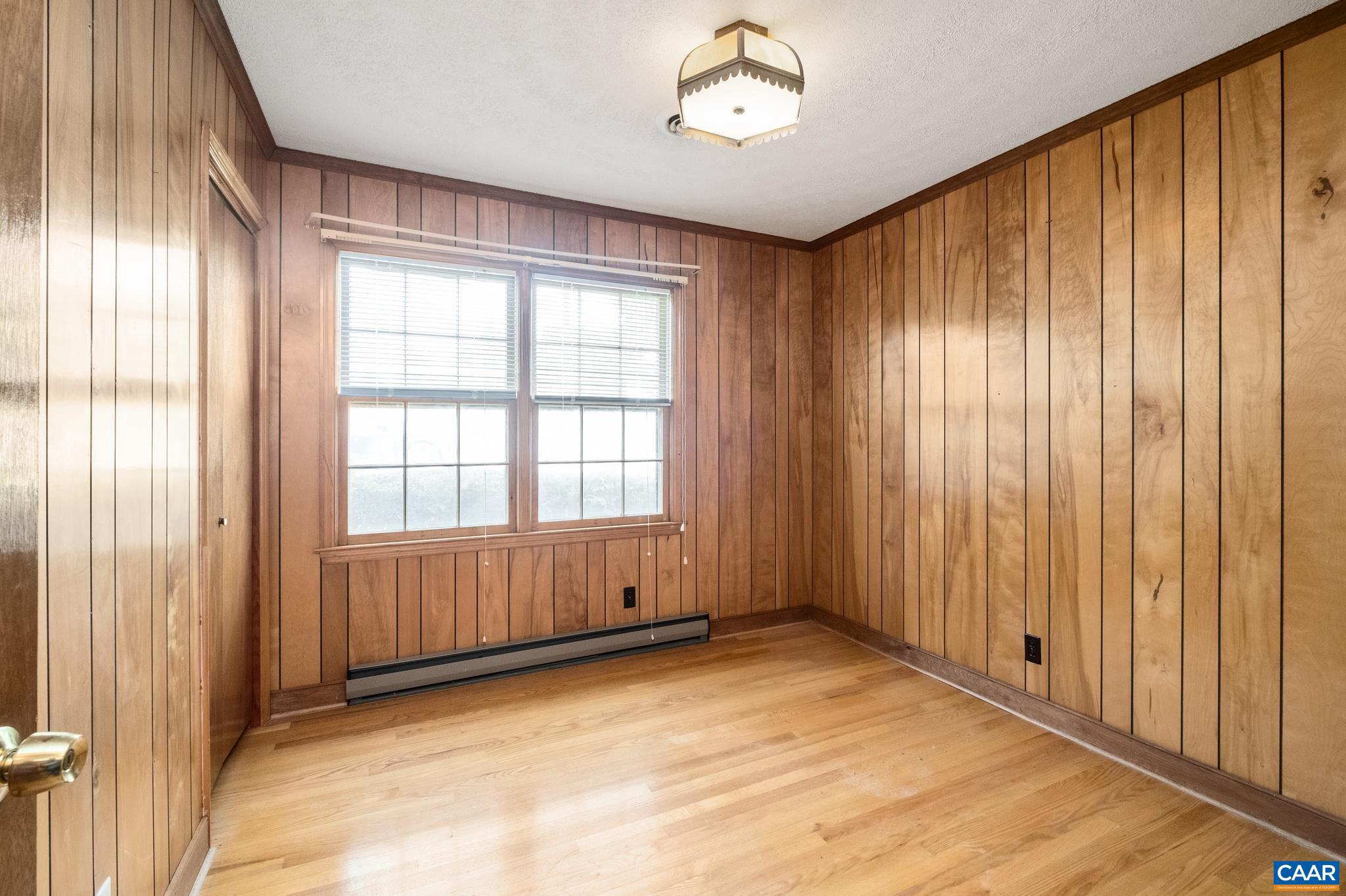 LOCUST GROVE - Residential