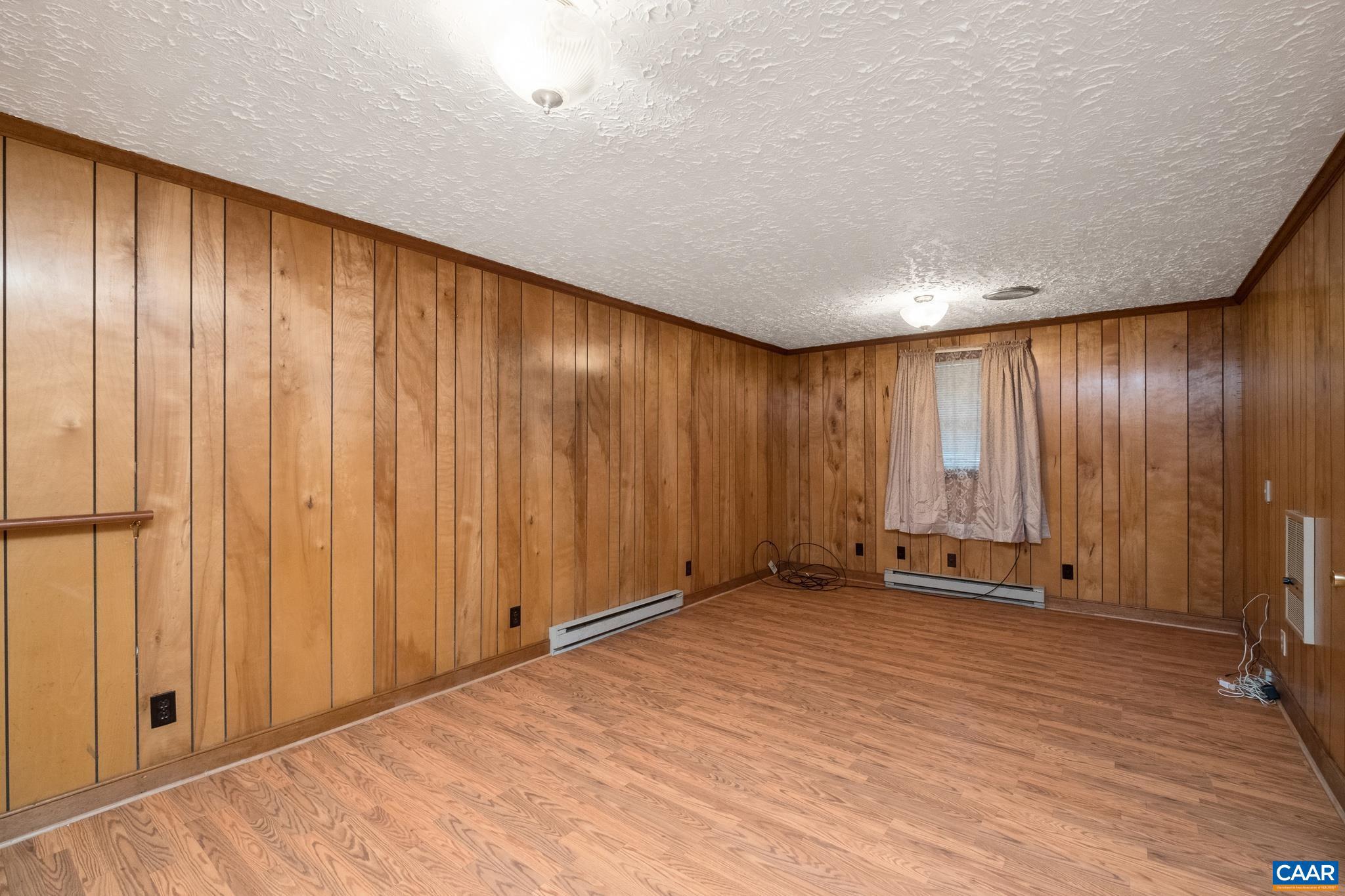 LOCUST GROVE - Residential