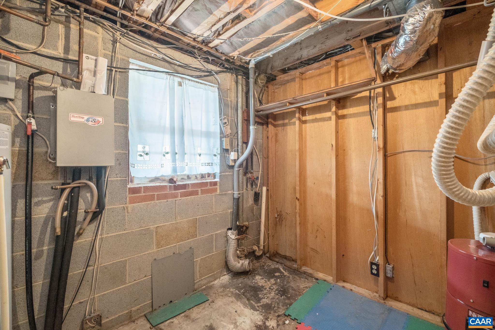 LOCUST GROVE - Residential