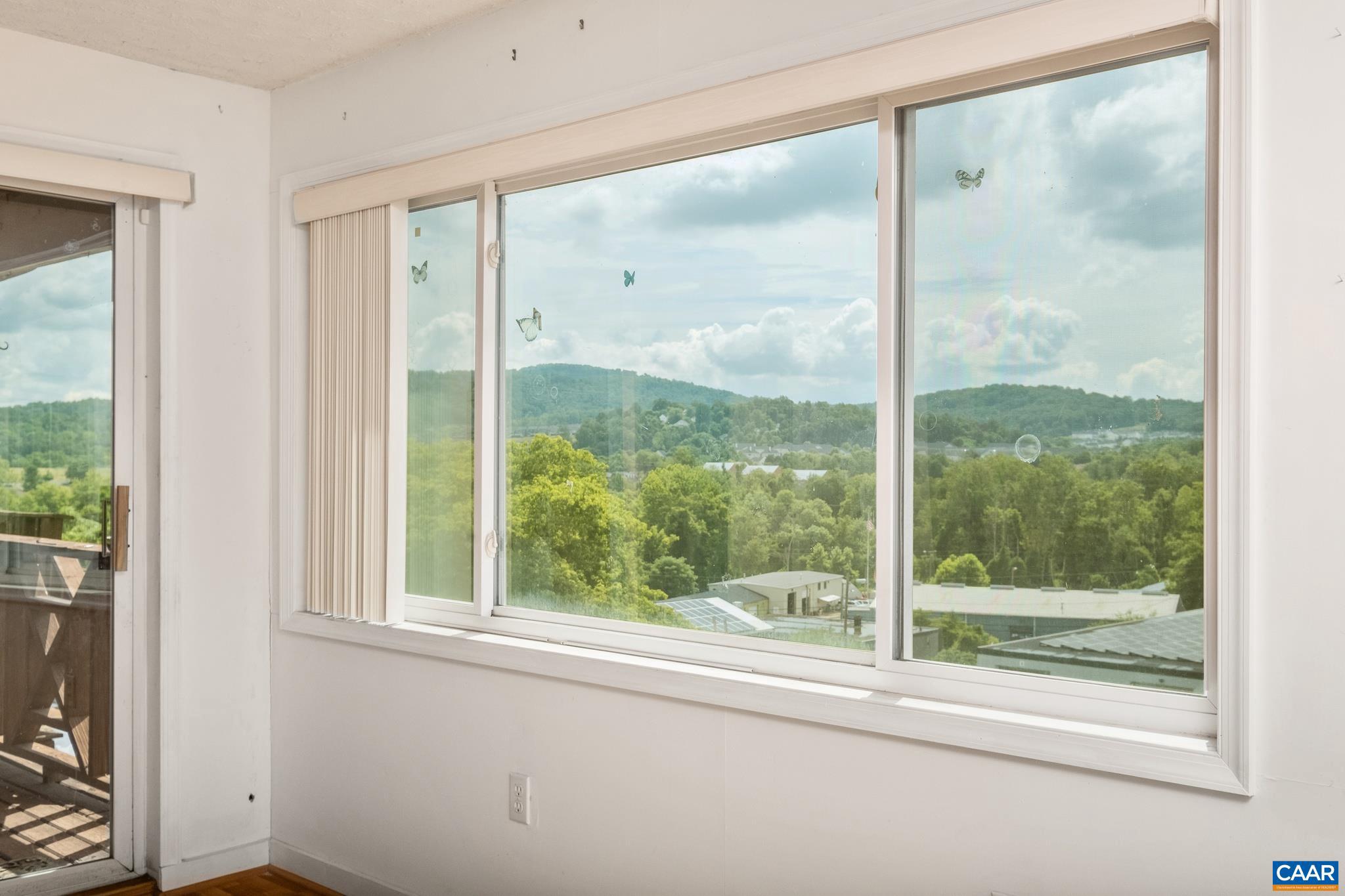 LOCUST GROVE - Residential