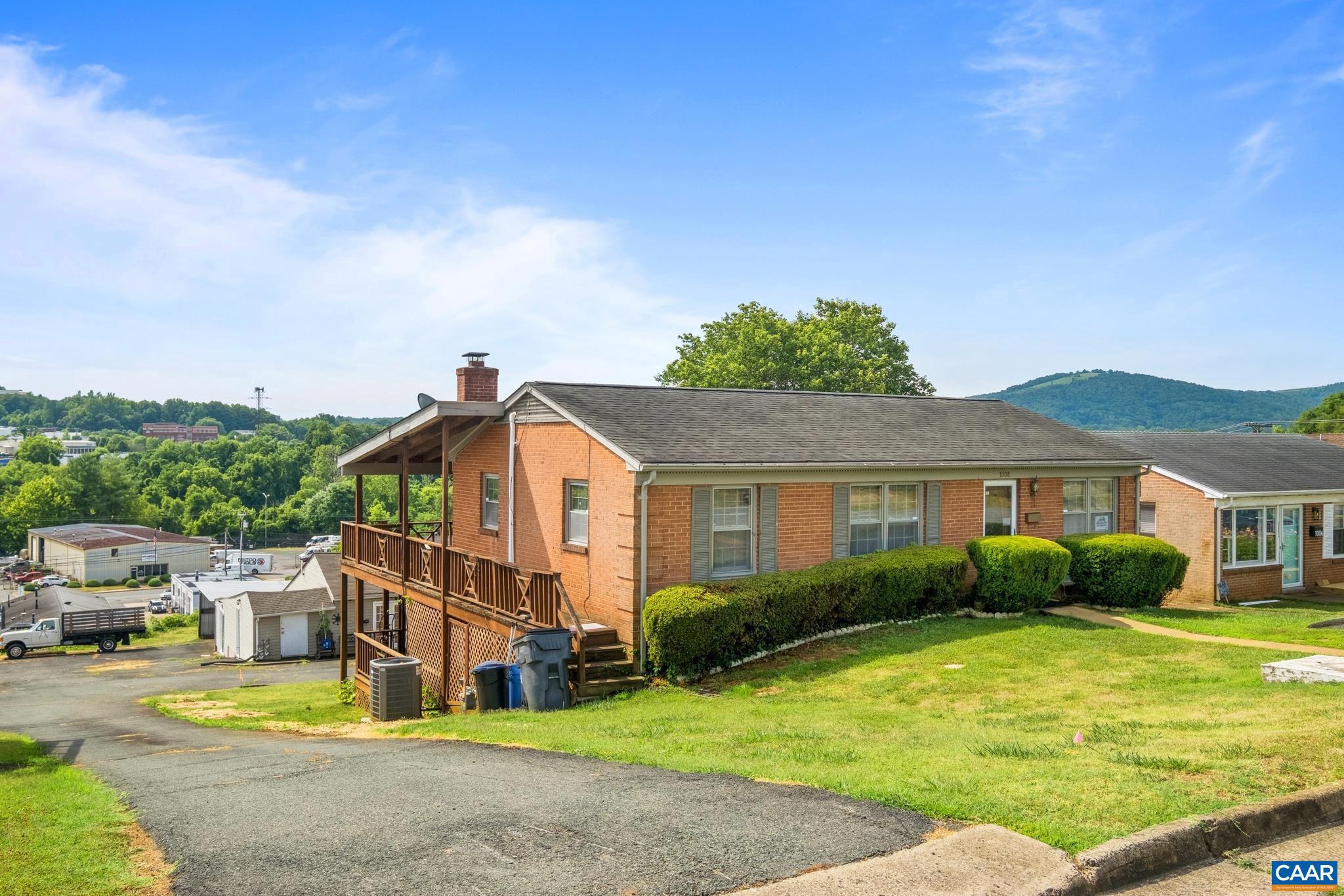 LOCUST GROVE - Residential