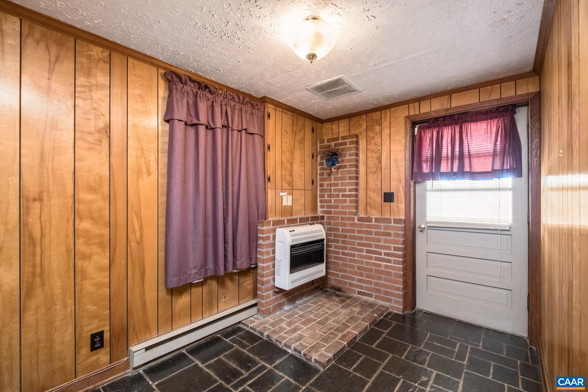 LOCUST GROVE - Residential