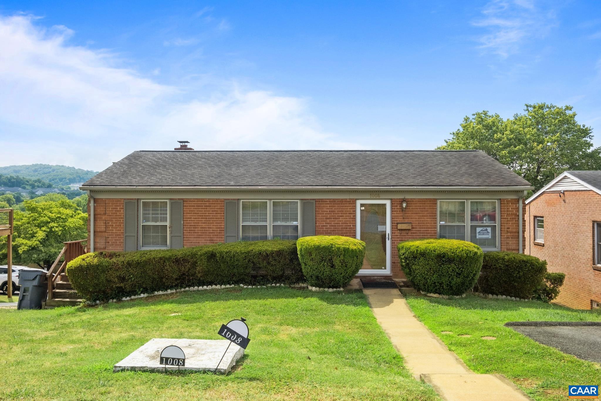 LOCUST GROVE - Residential