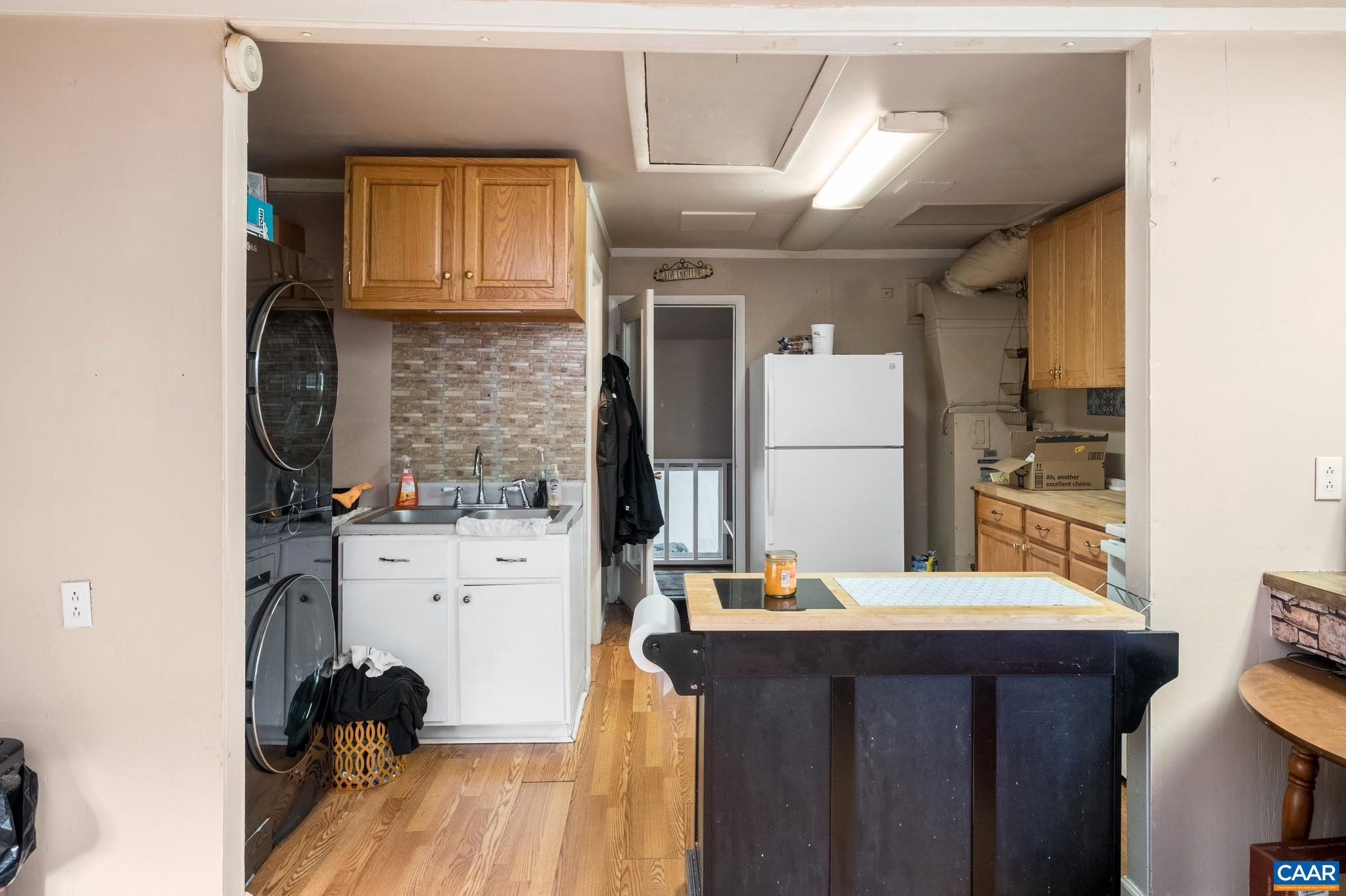 LOCUST GROVE - Residential