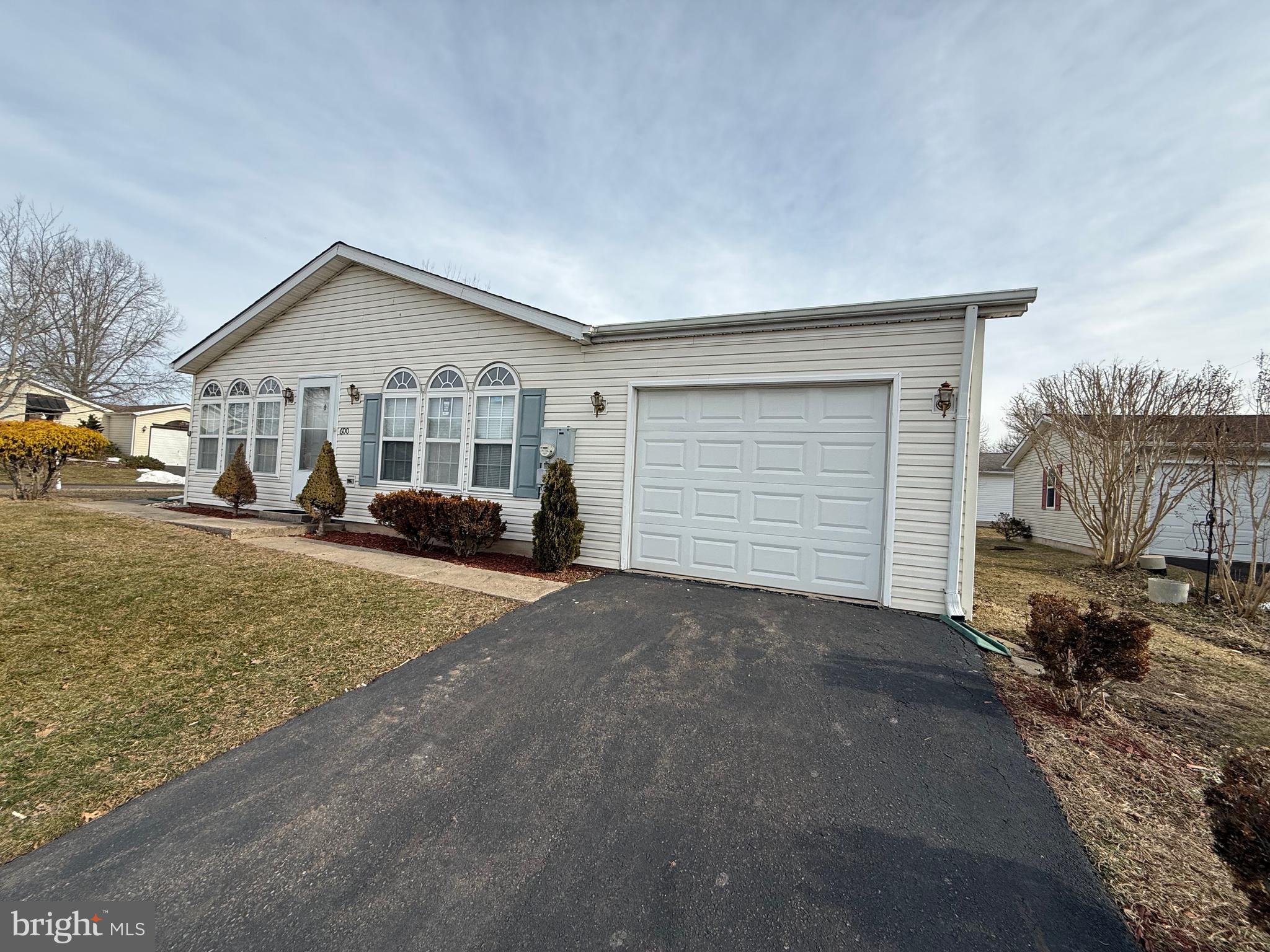 BUCKINGHAM SPRINGS - Residential