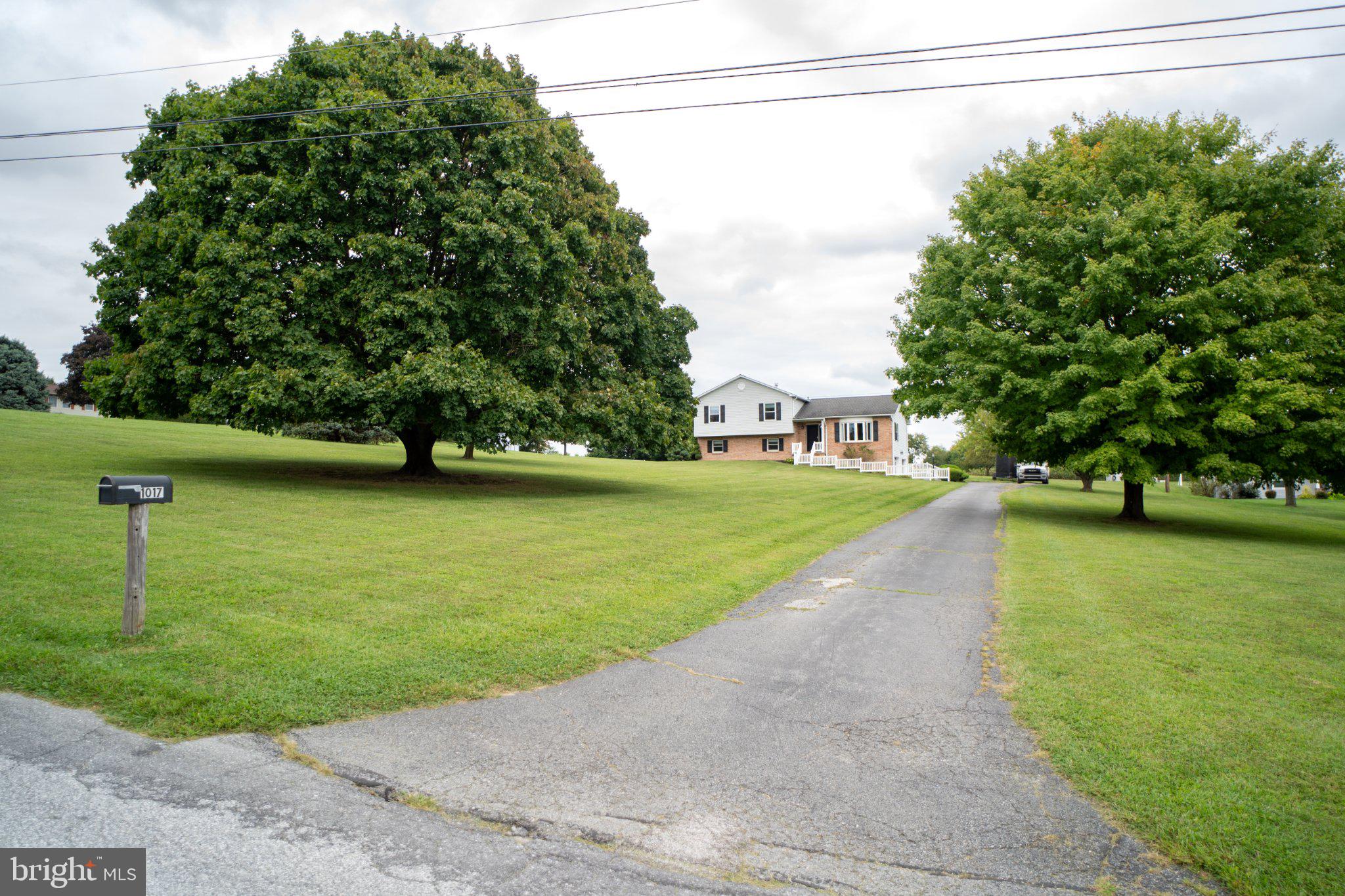 1017 VALLEY ROAD
