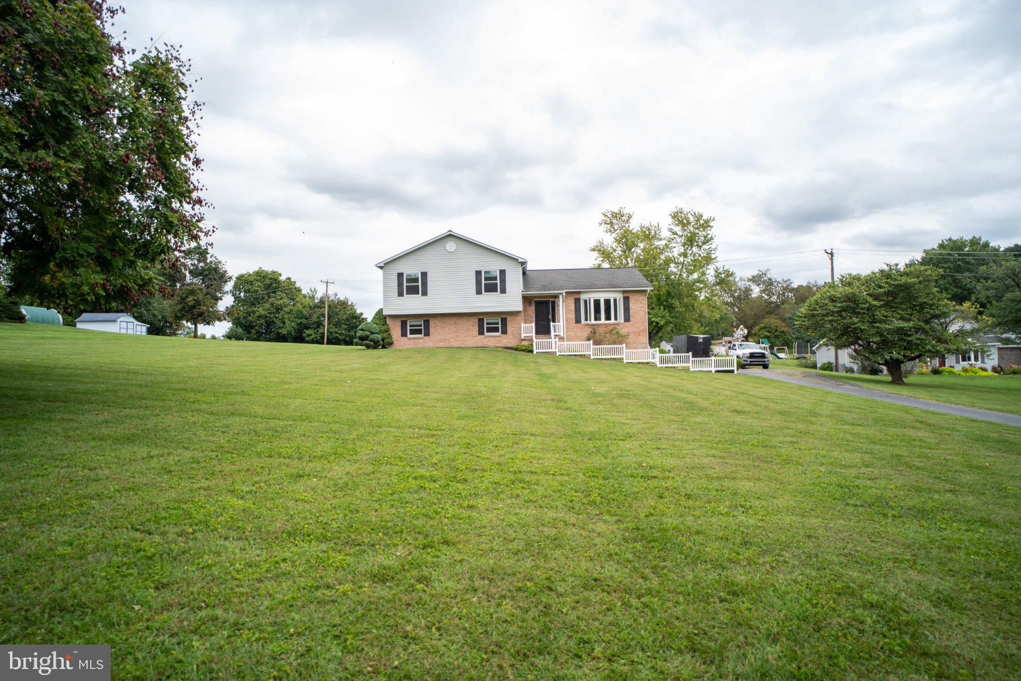 1017 VALLEY ROAD