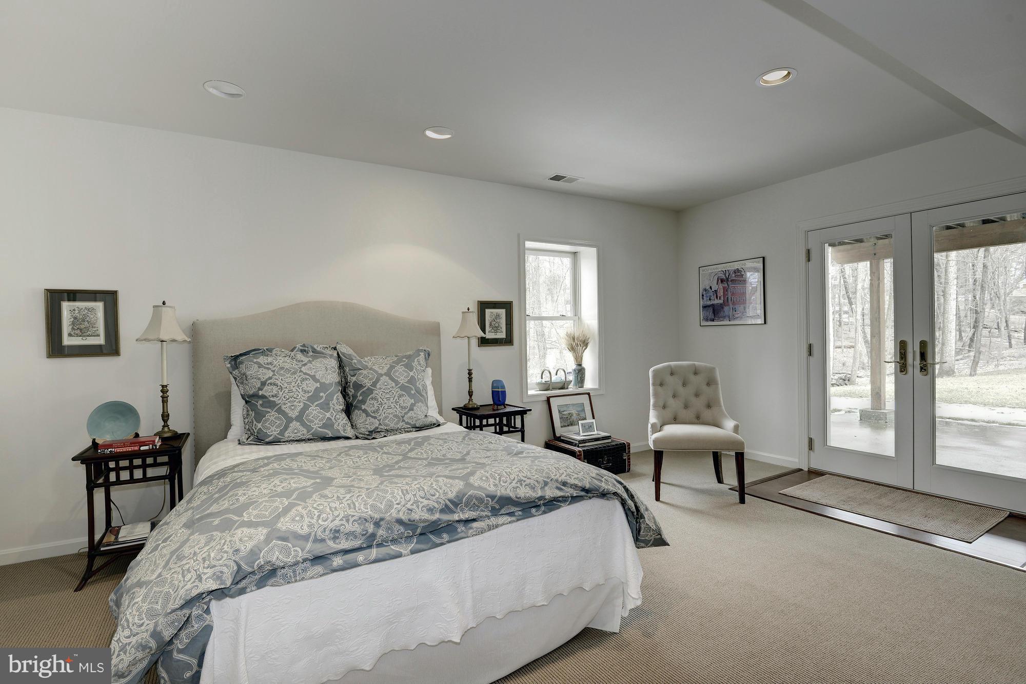 FARMLANDS - Residential