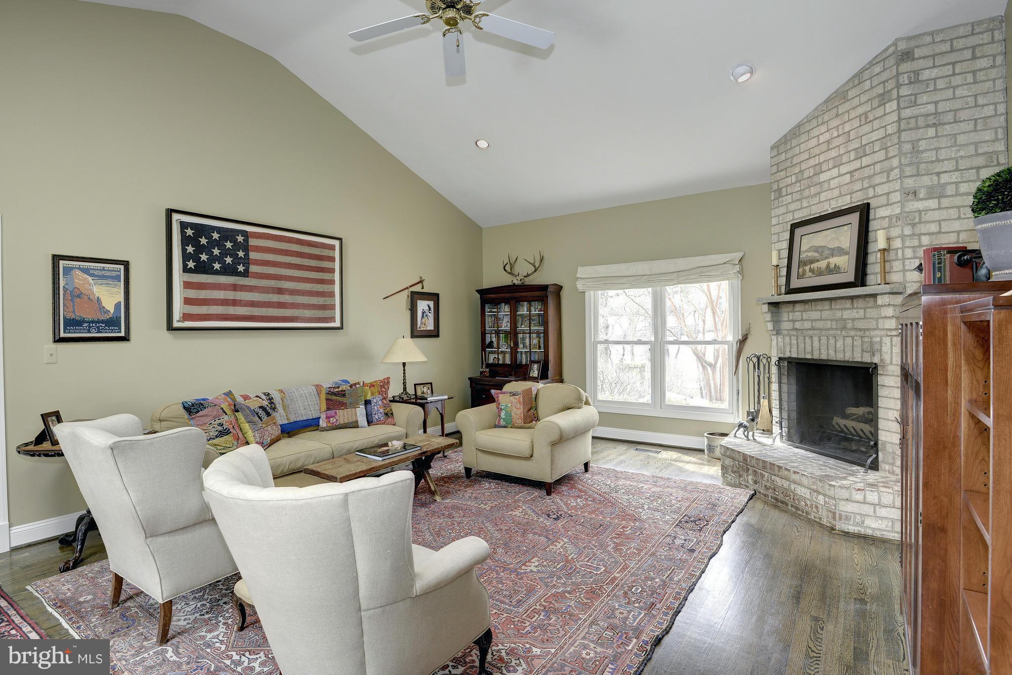 FARMLANDS - Residential