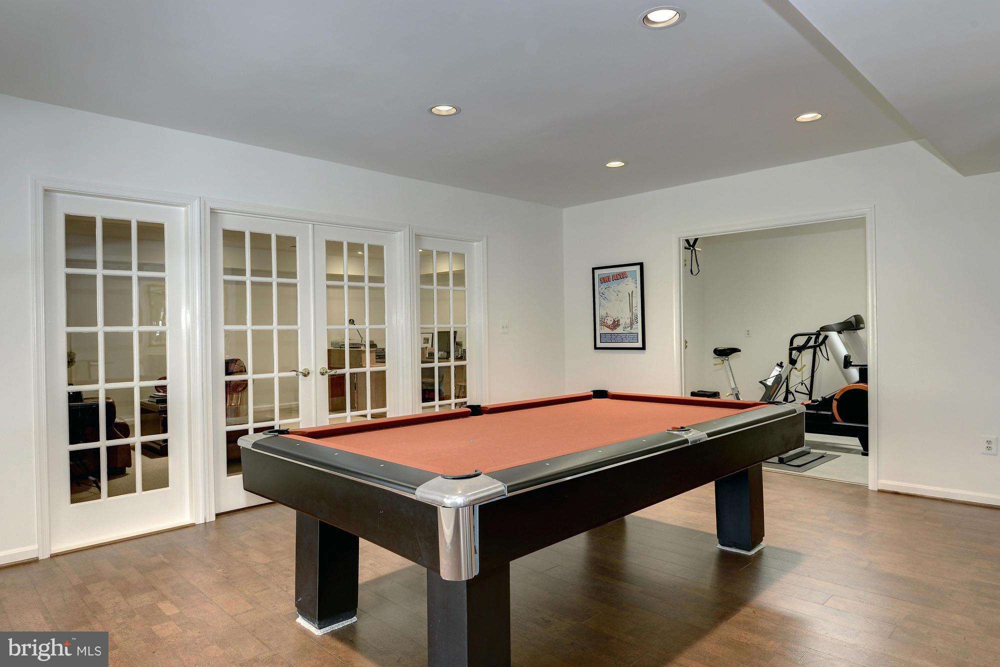 FARMLANDS - Residential