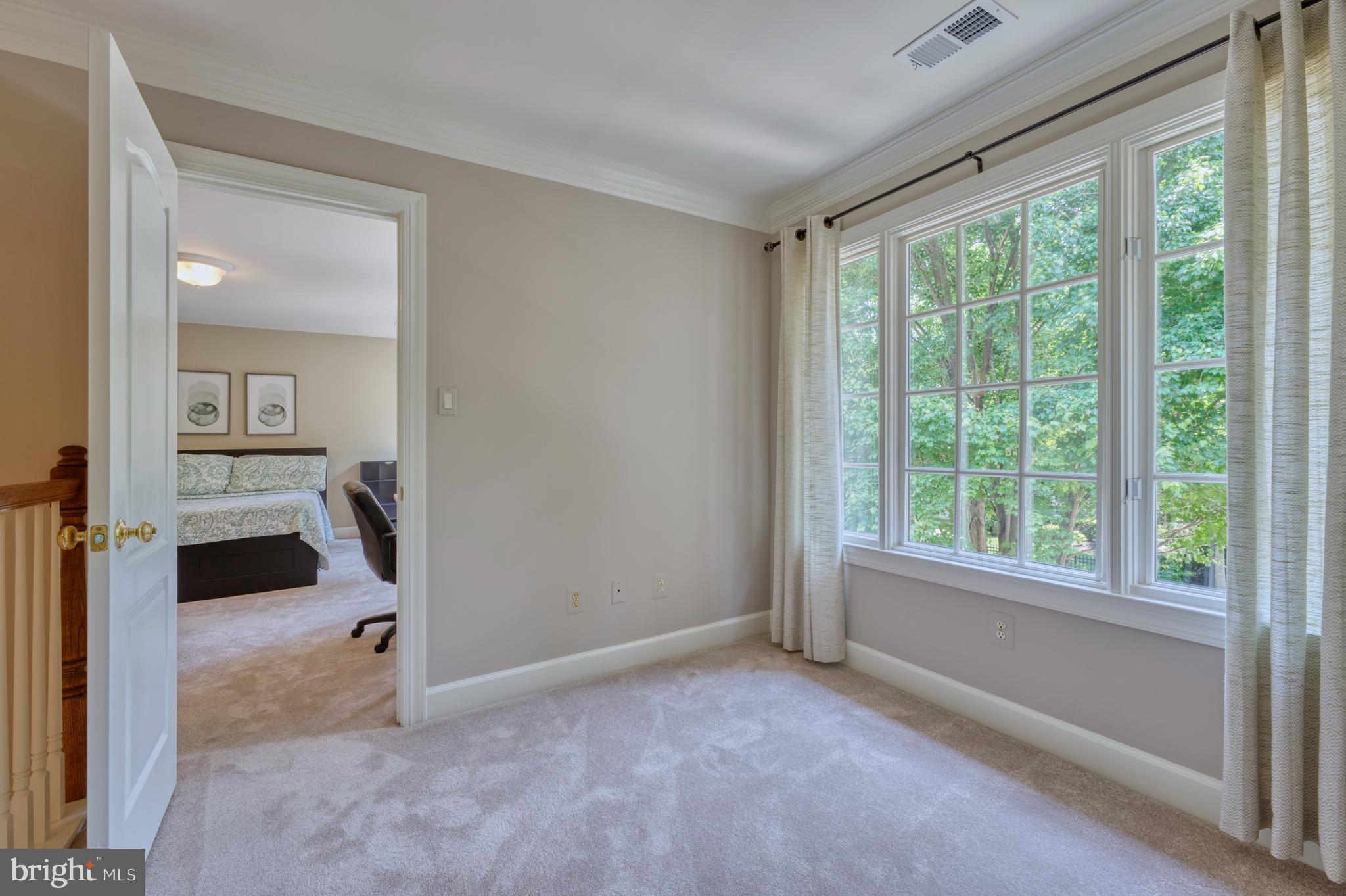 ONE CAMERON PLACE - Residential