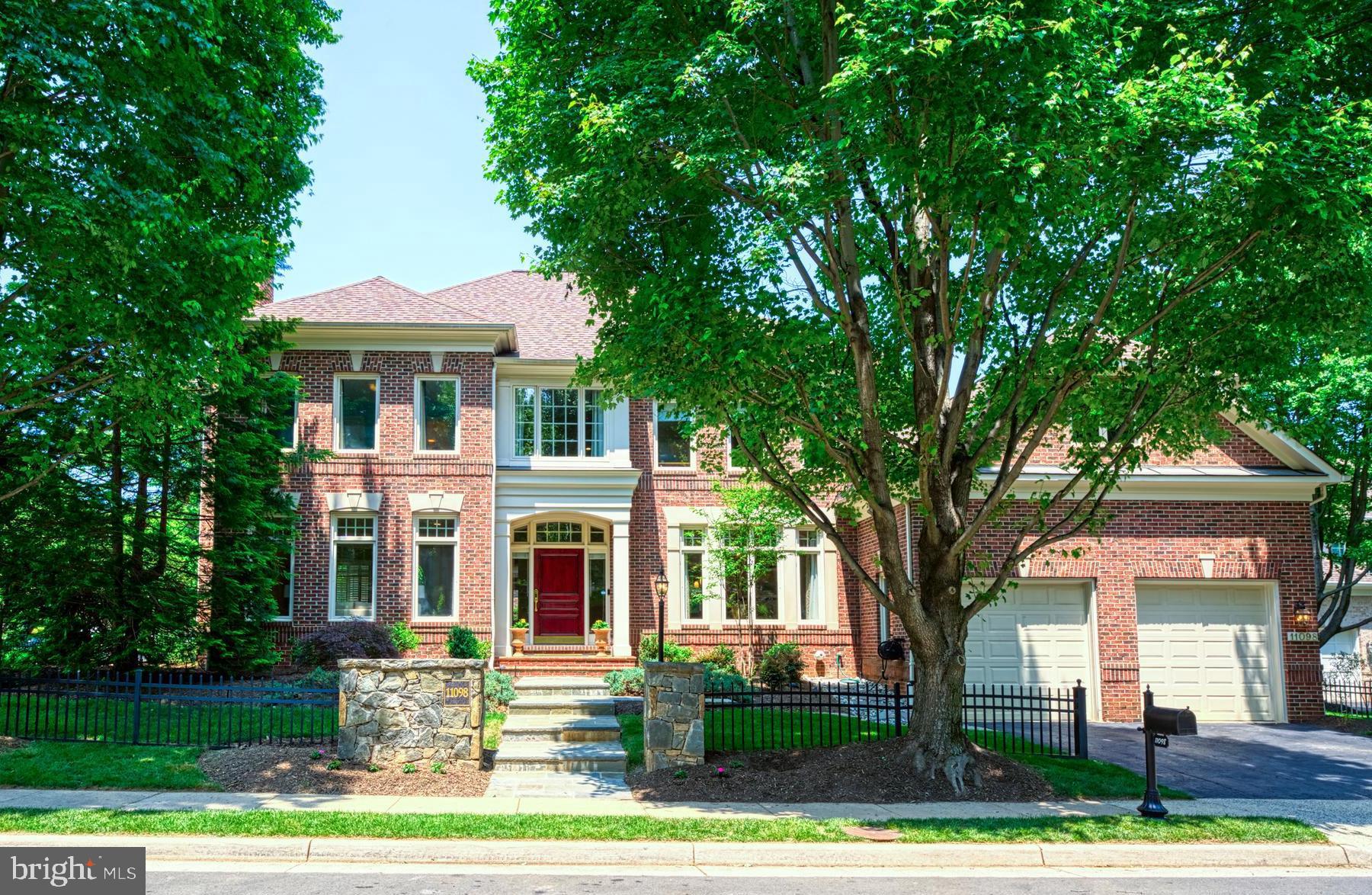 ONE CAMERON PLACE - Residential