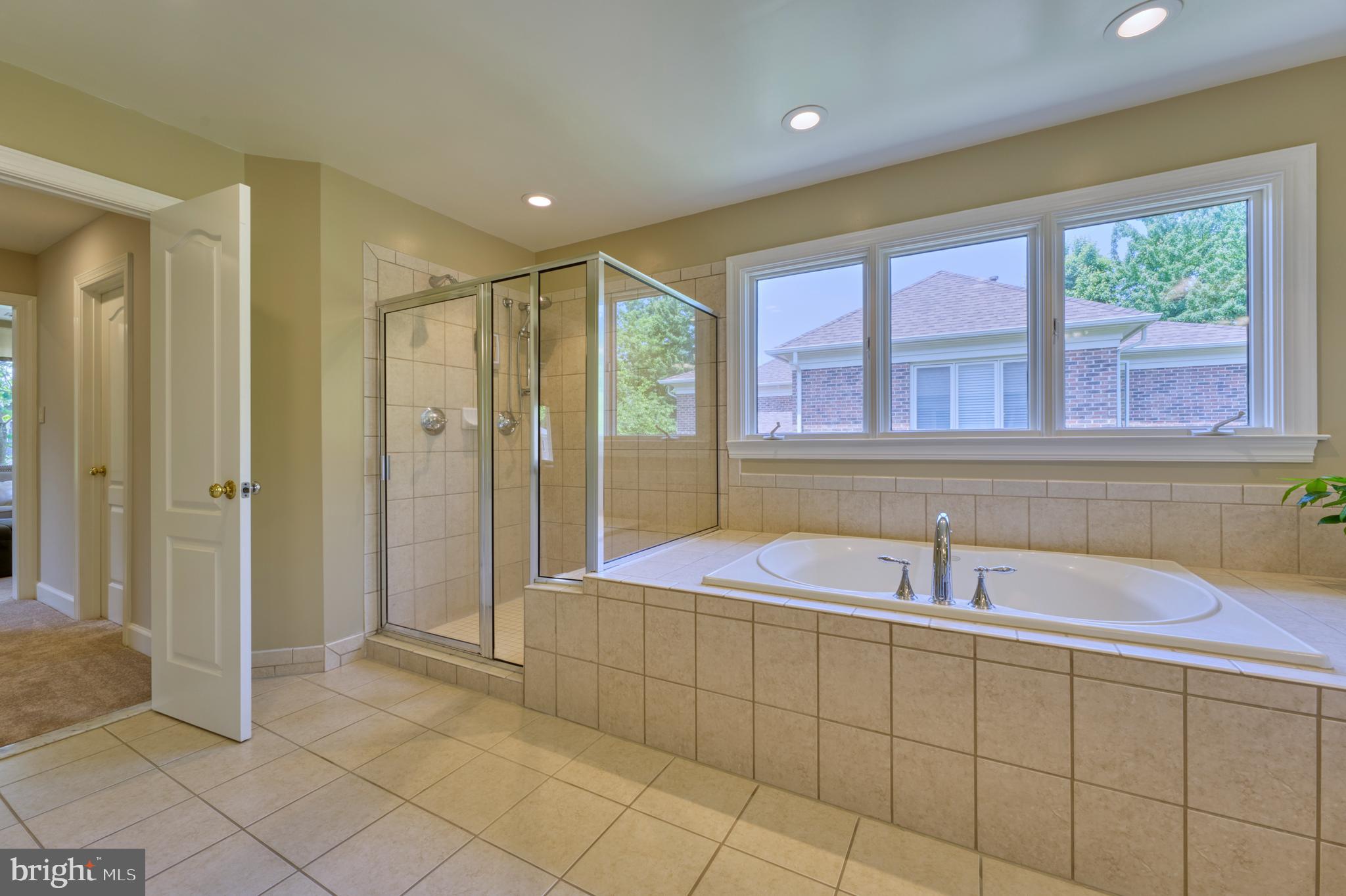 ONE CAMERON PLACE - Residential