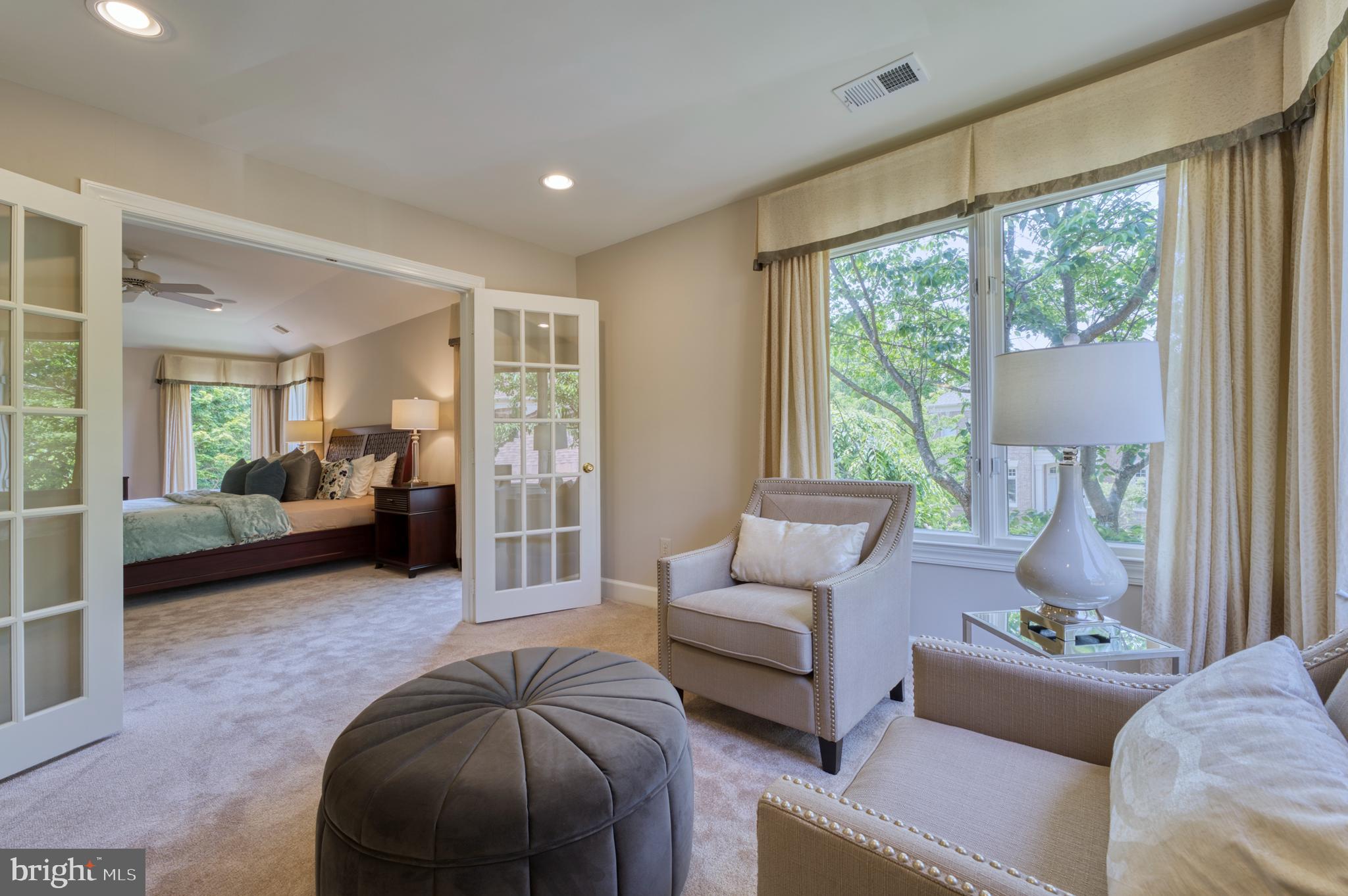 ONE CAMERON PLACE - Residential