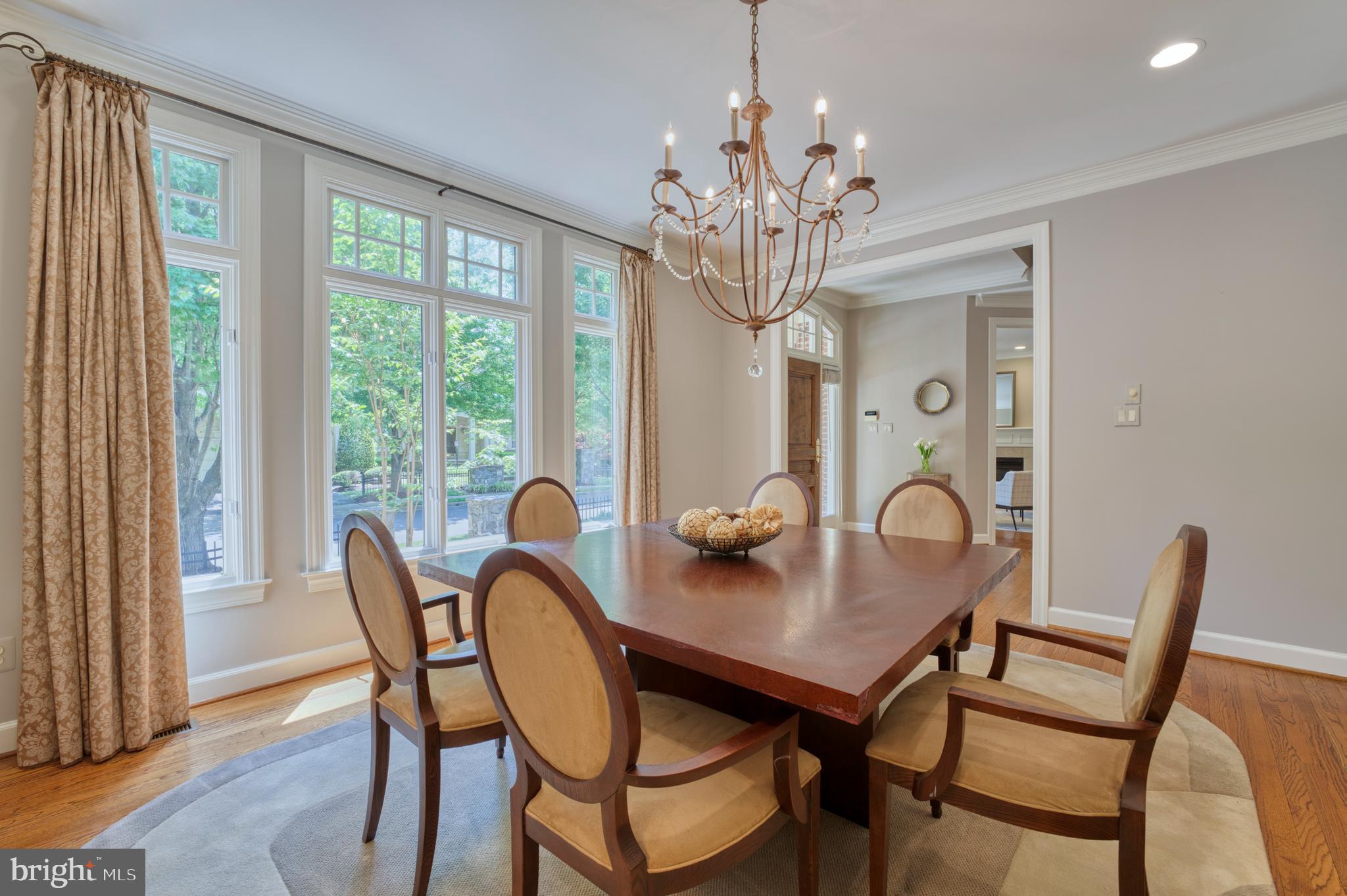 ONE CAMERON PLACE - Residential