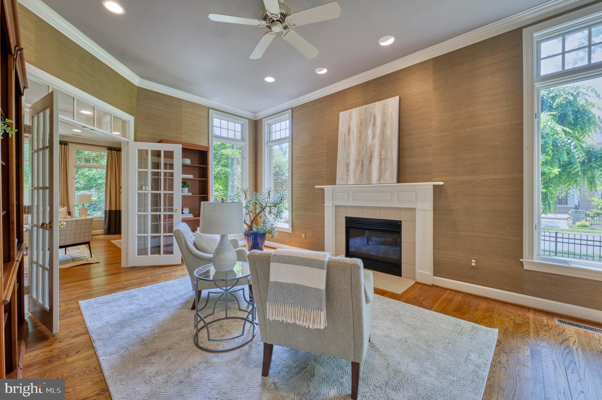 ONE CAMERON PLACE - Residential