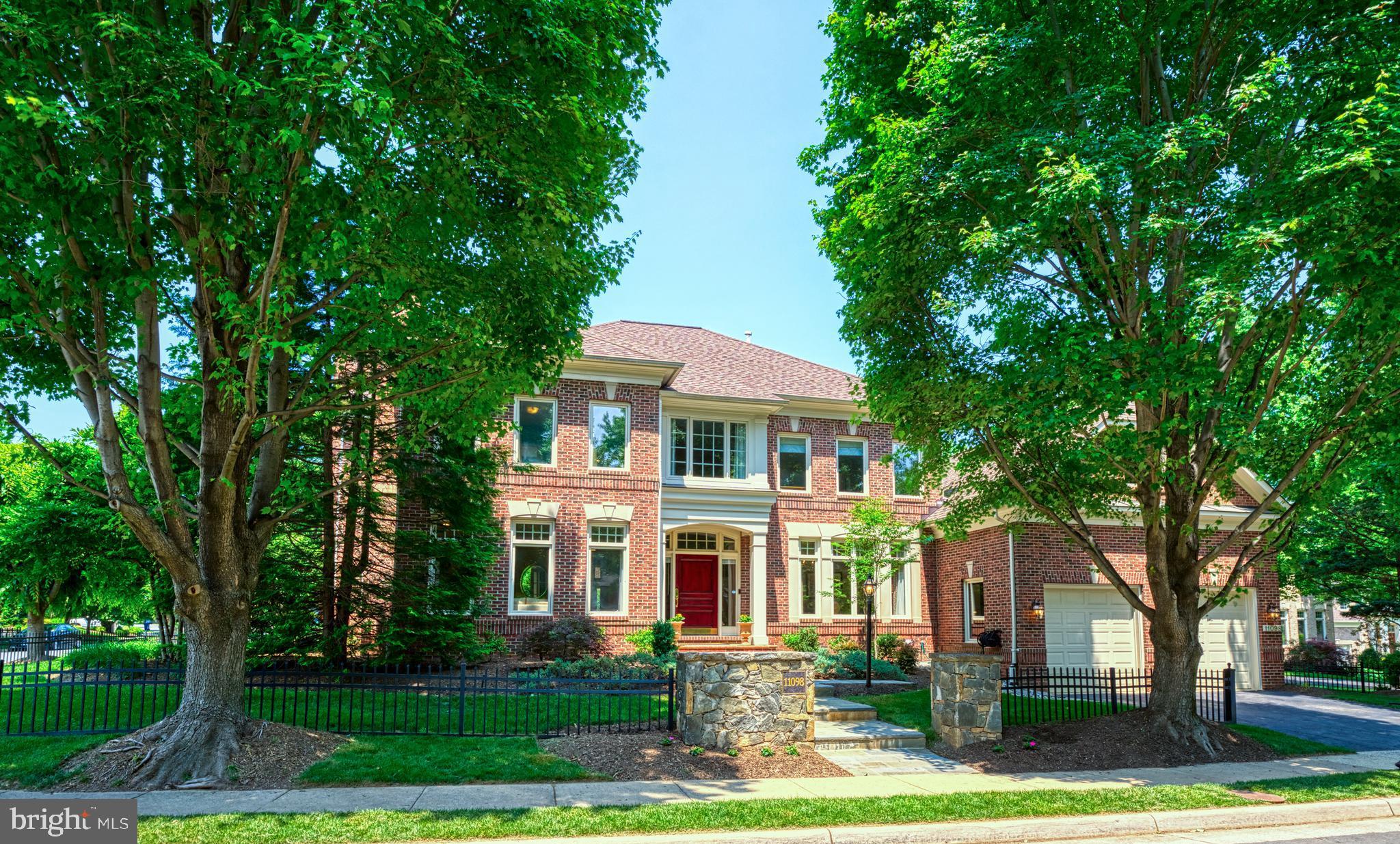 ONE CAMERON PLACE - Residential