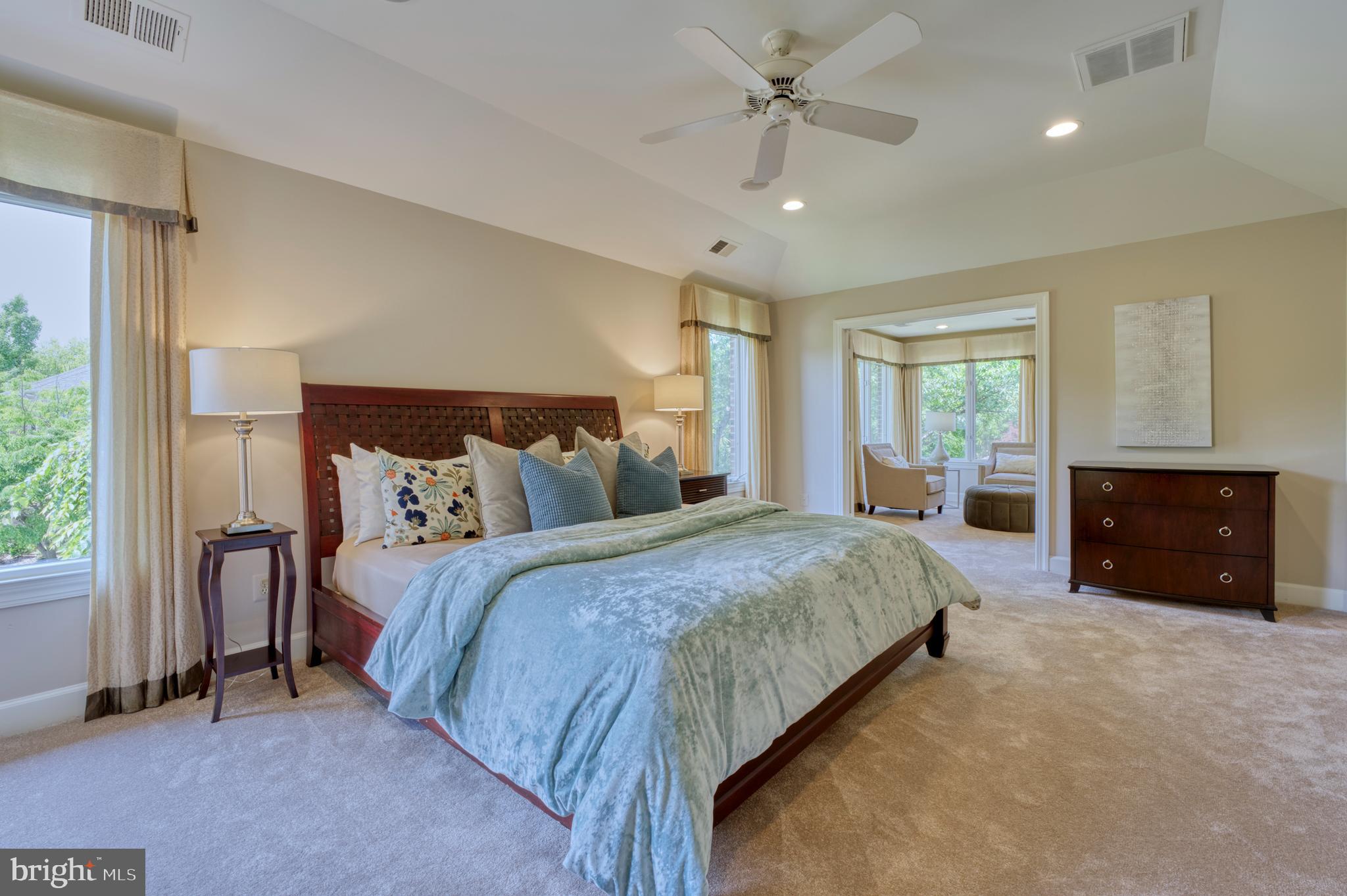 ONE CAMERON PLACE - Residential