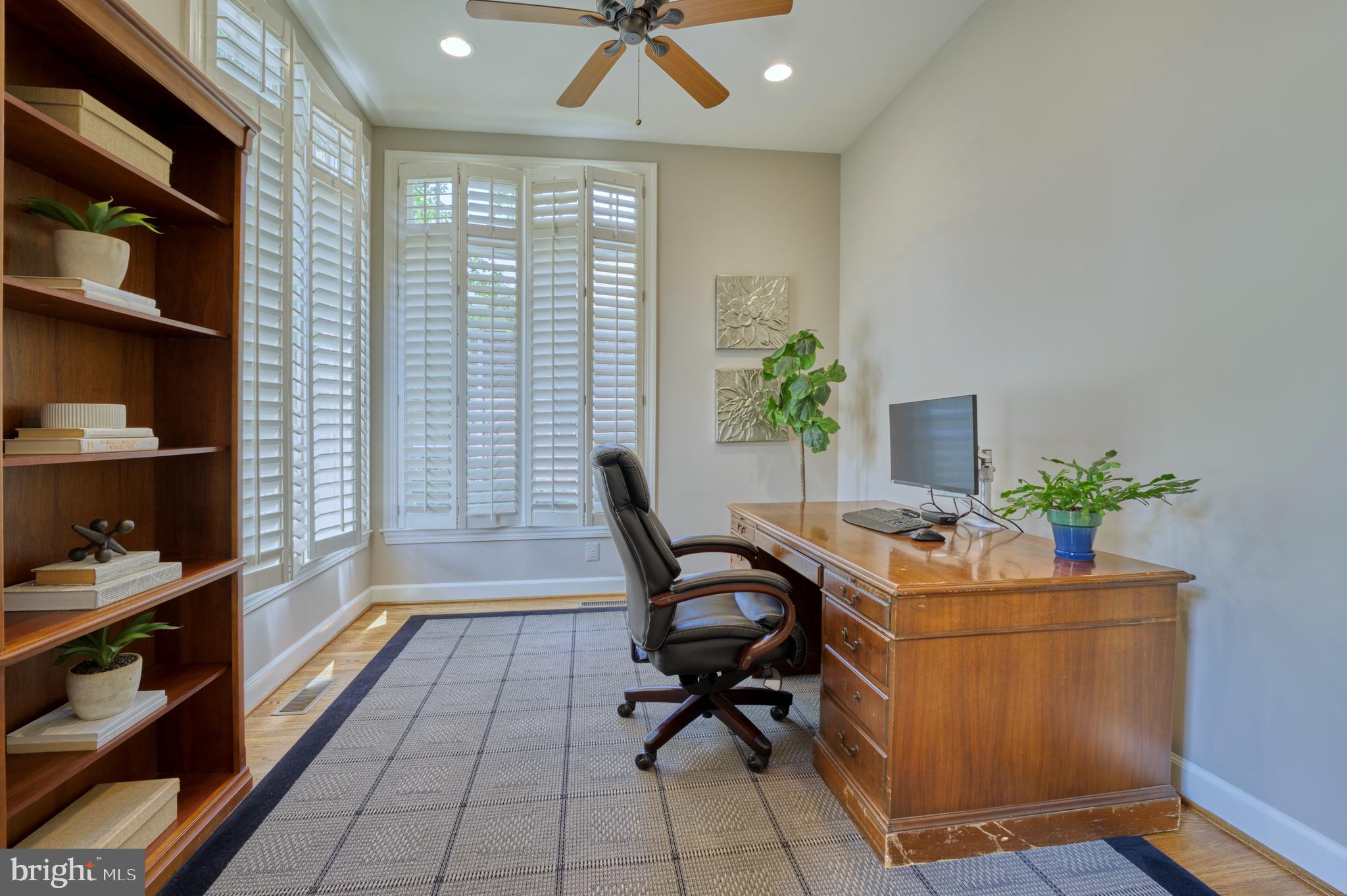 ONE CAMERON PLACE - Residential