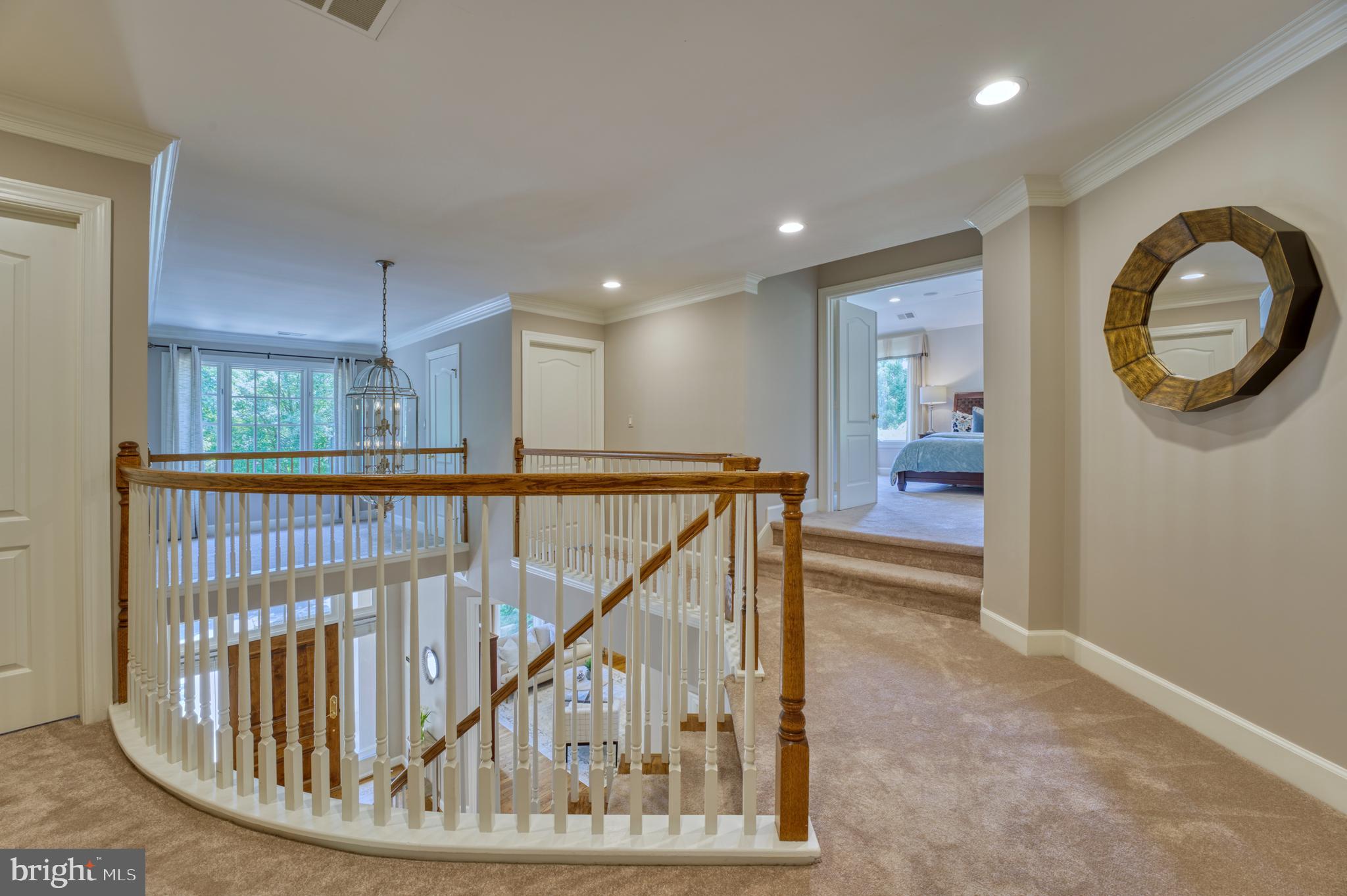 ONE CAMERON PLACE - Residential