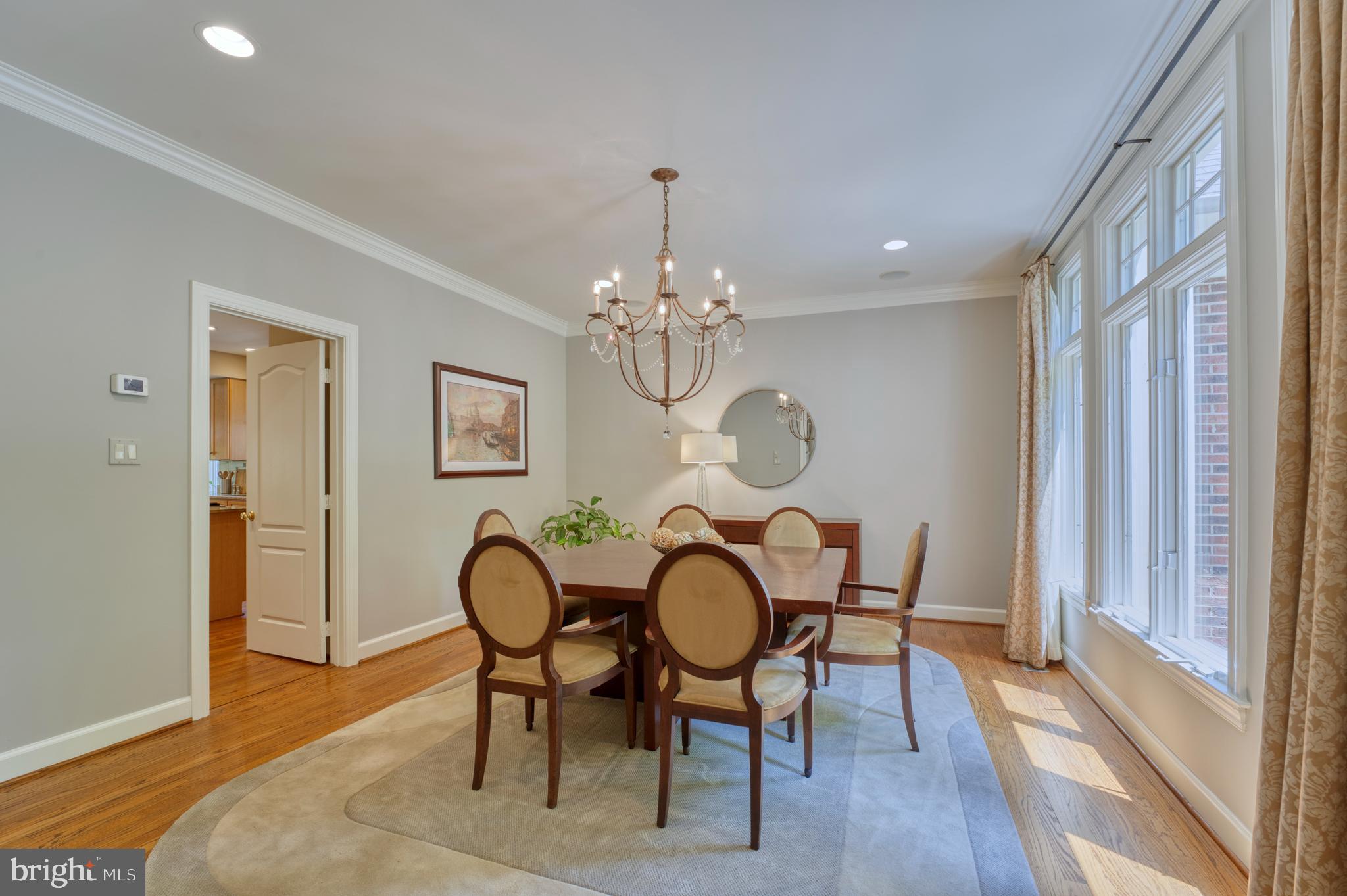 ONE CAMERON PLACE - Residential