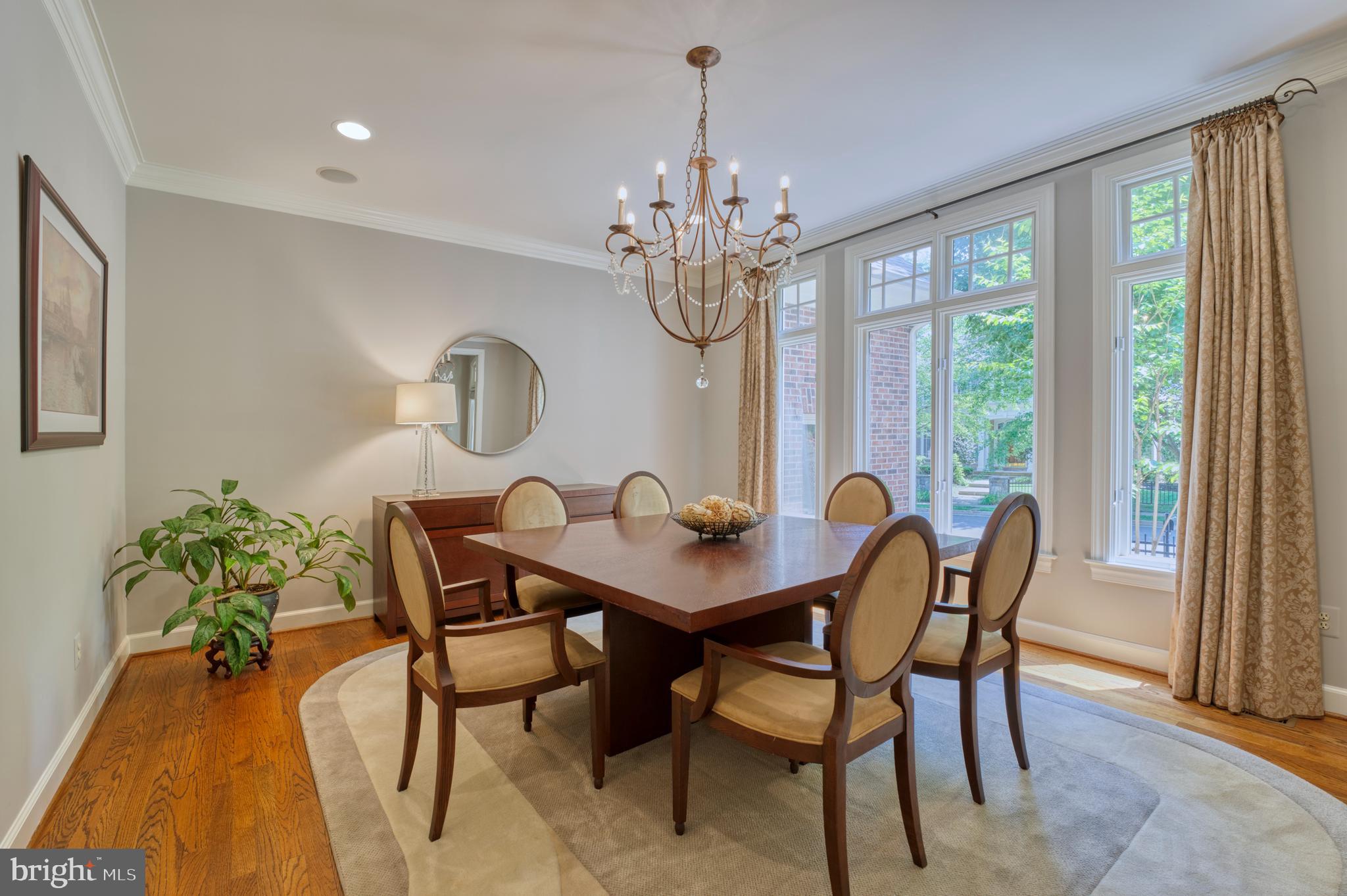 ONE CAMERON PLACE - Residential