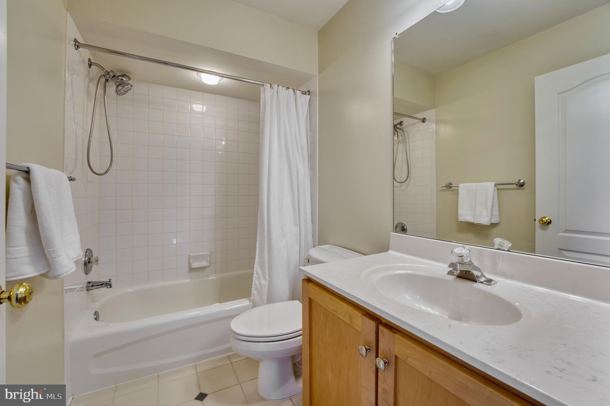 ONE CAMERON PLACE - Residential