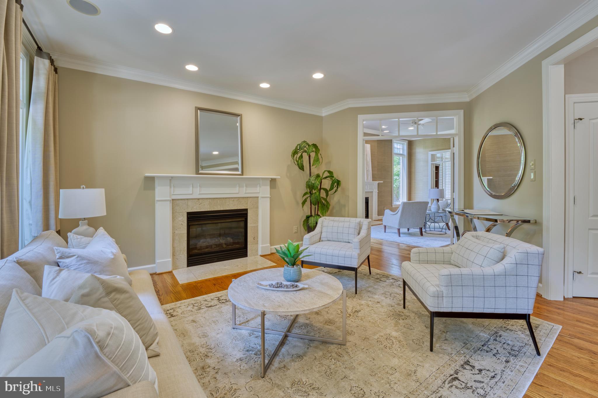 ONE CAMERON PLACE - Residential