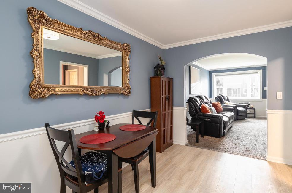 BEVERLY HILLS - Residential Lease