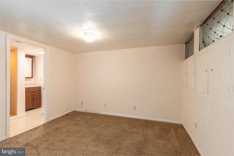 BEVERLY HILLS - Residential Lease