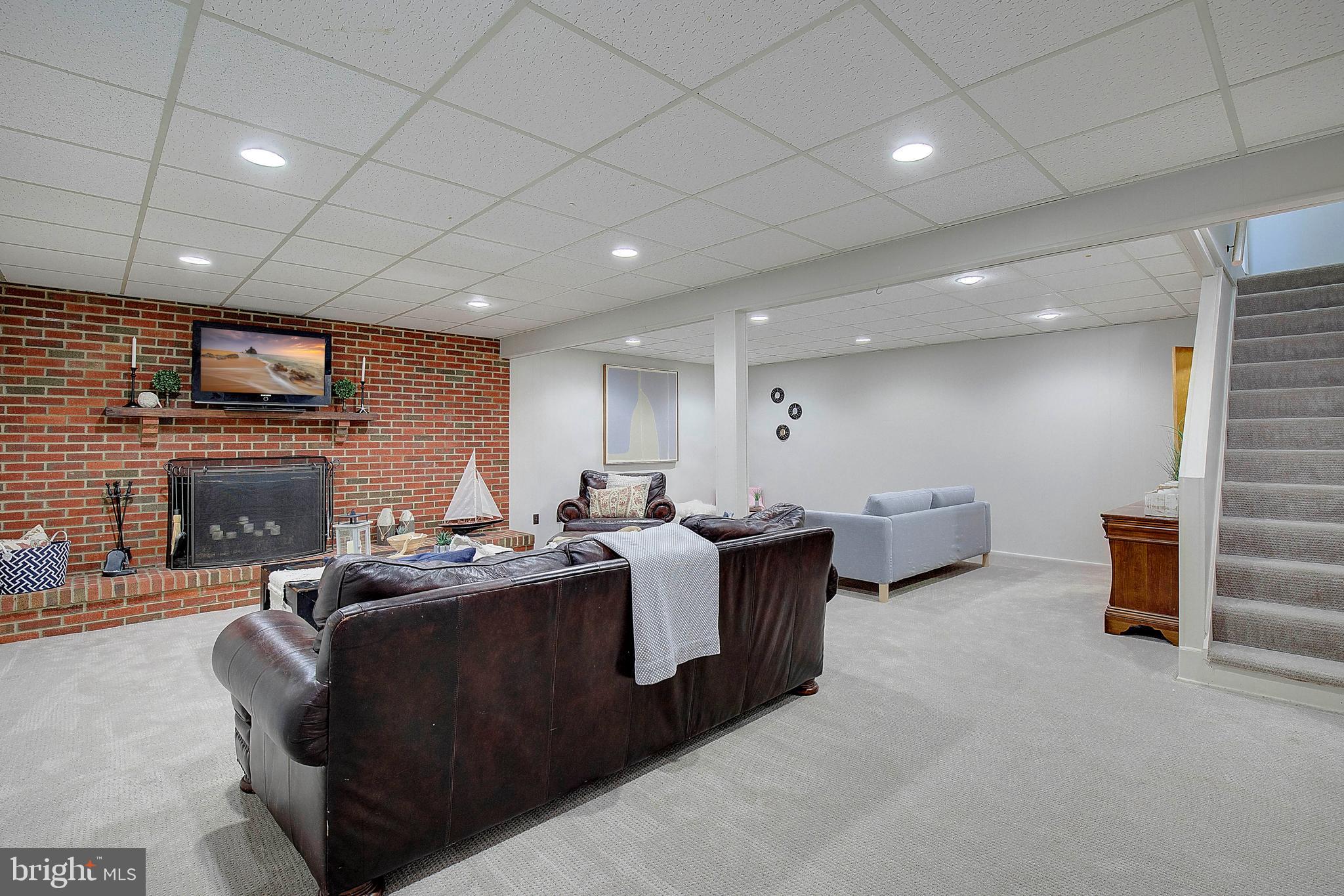 WEST ANNAPOLIS - Residential