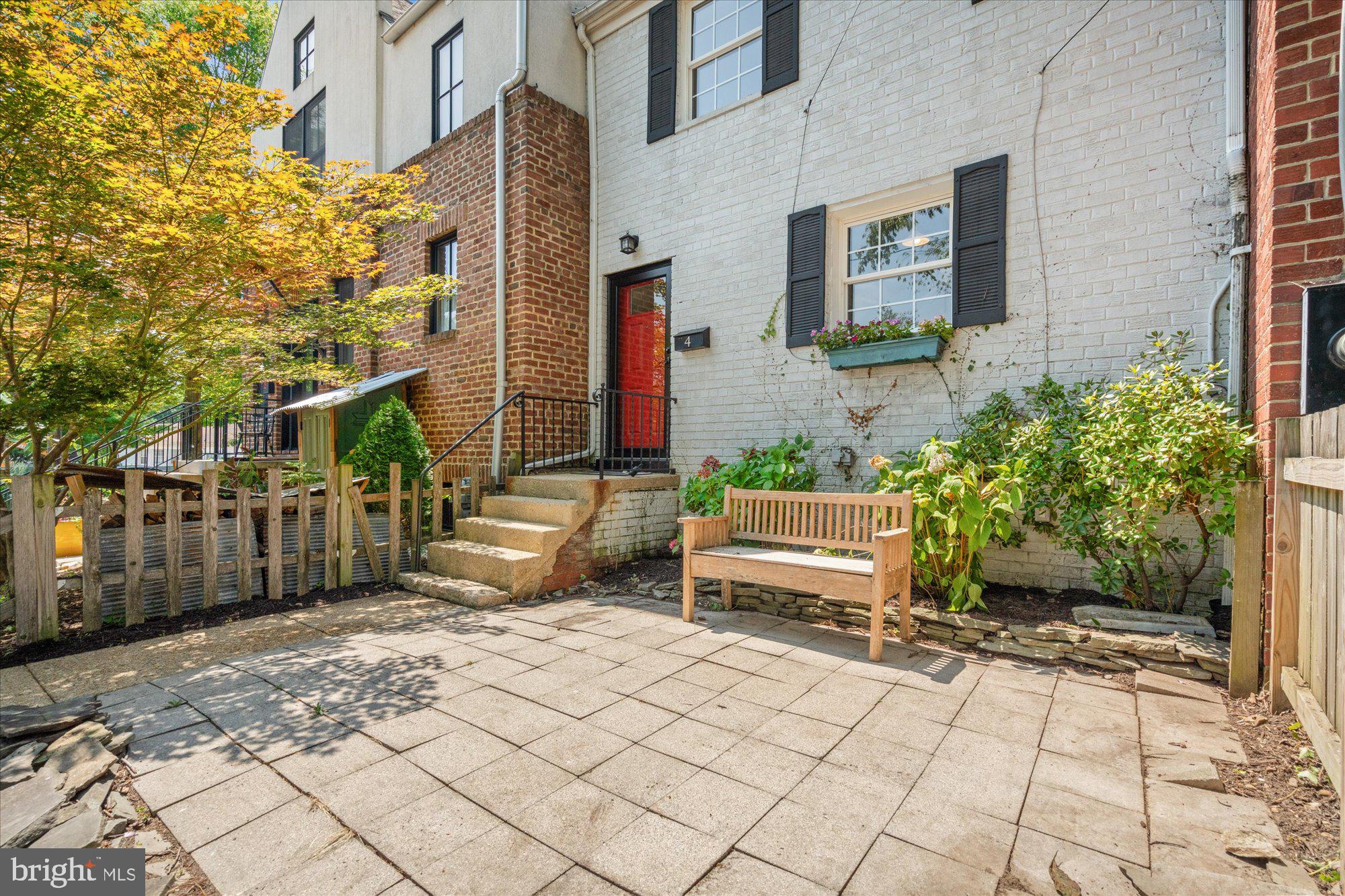4 ANCELL STREET
