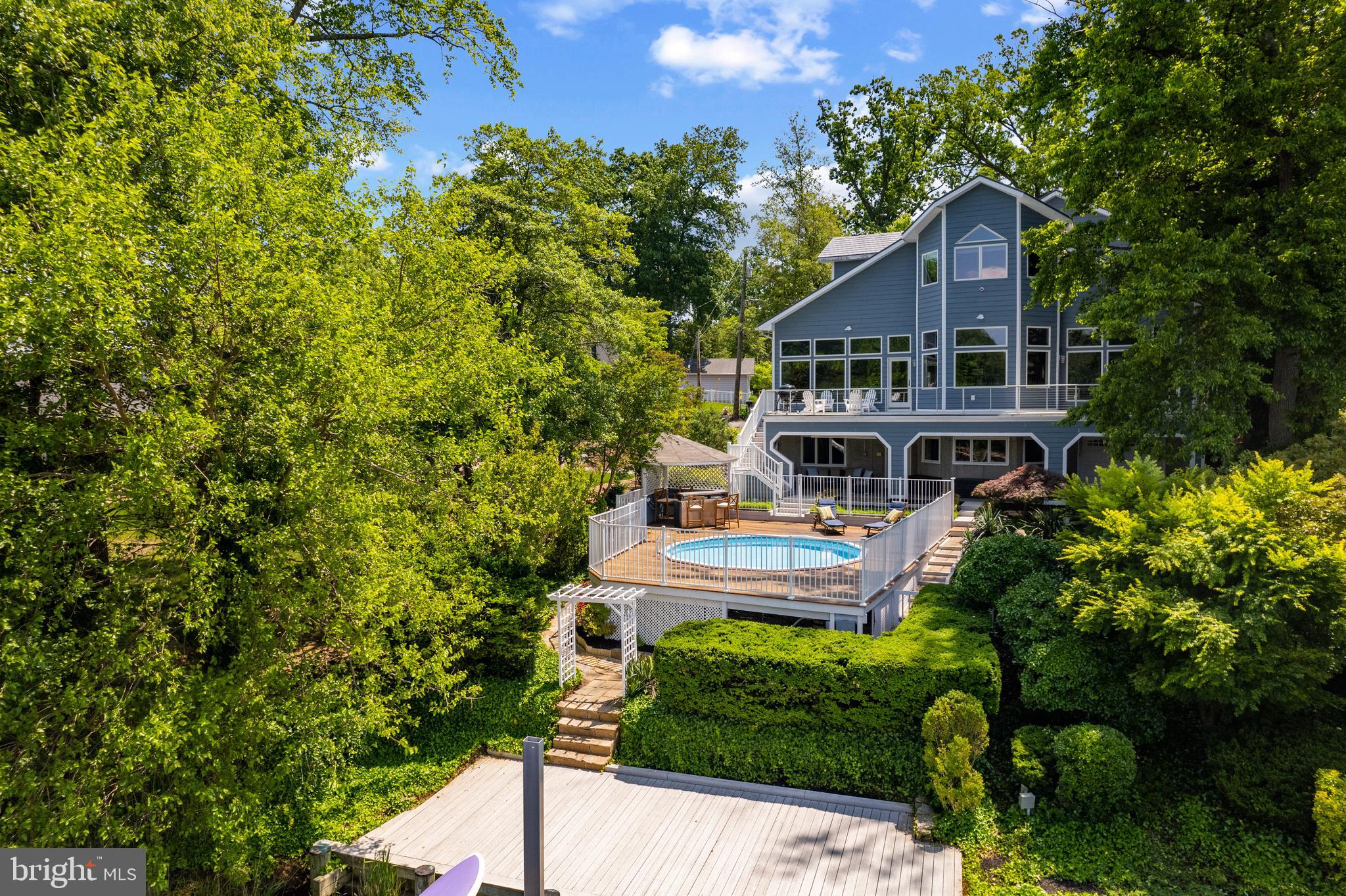 MANHATTAN BEACH - Residential