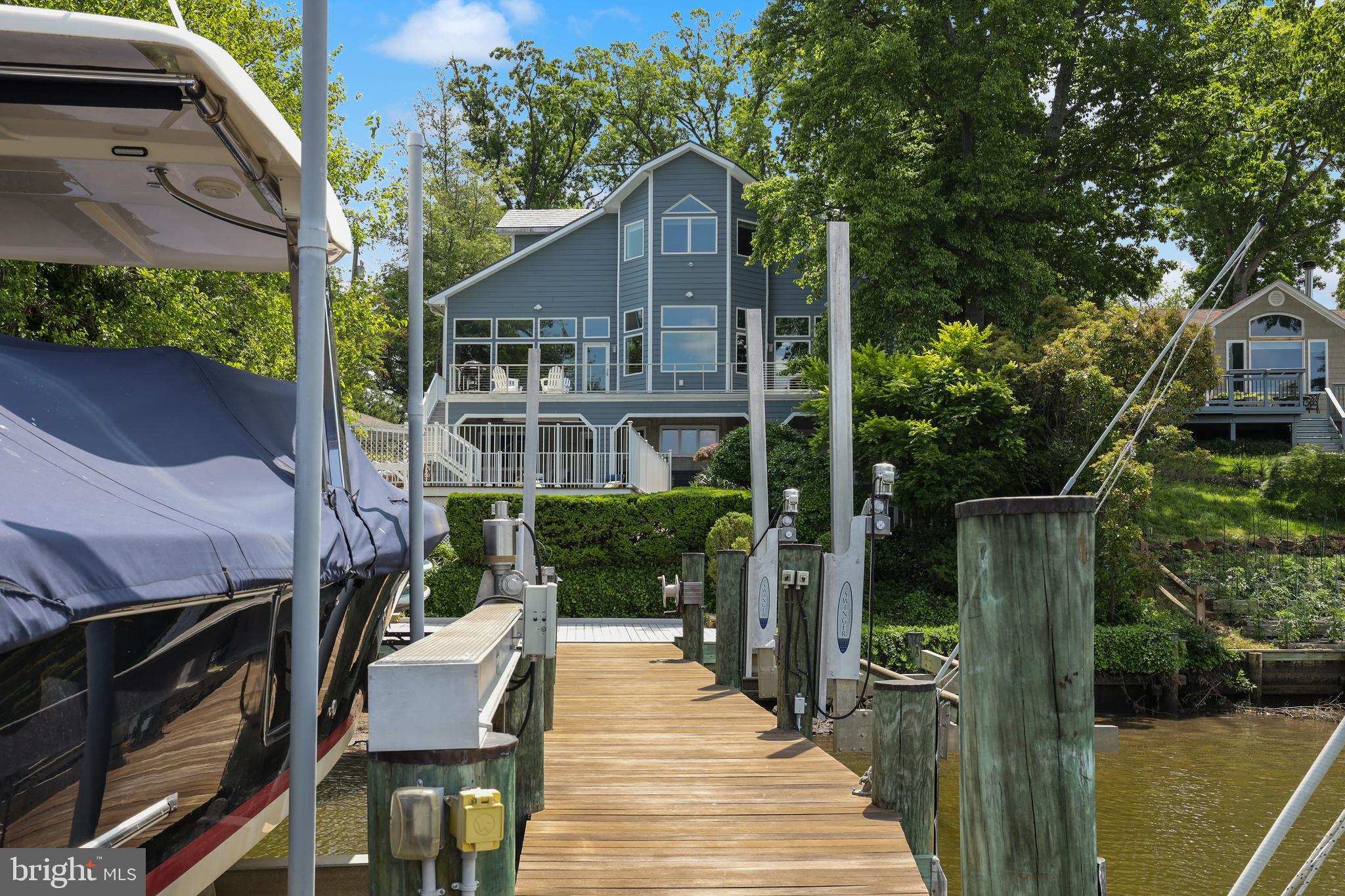 MANHATTAN BEACH - Residential