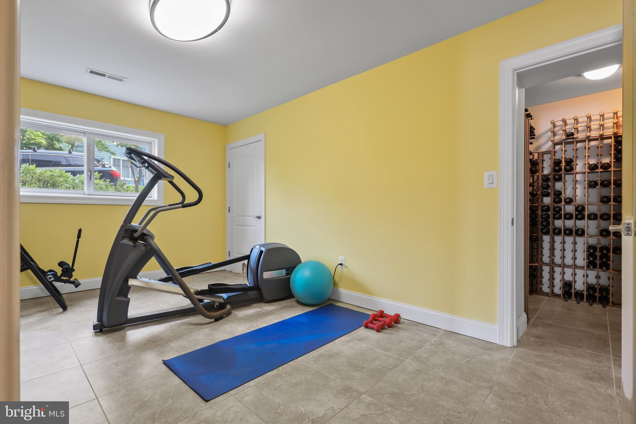 MANHATTAN BEACH - Residential