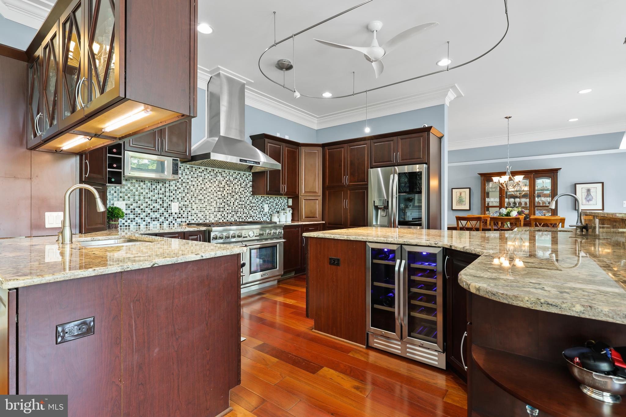 MANHATTAN BEACH - Residential