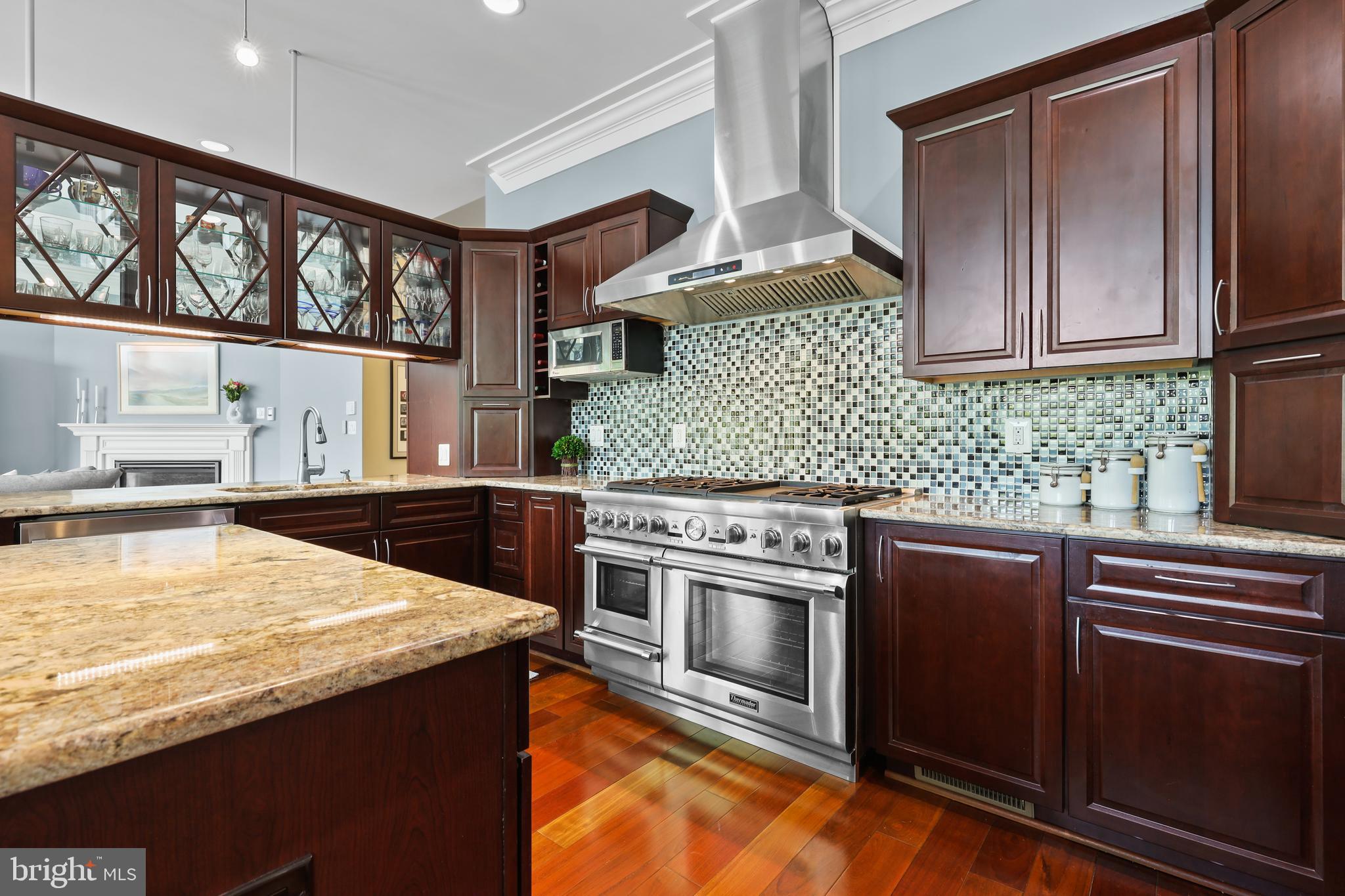 MANHATTAN BEACH - Residential