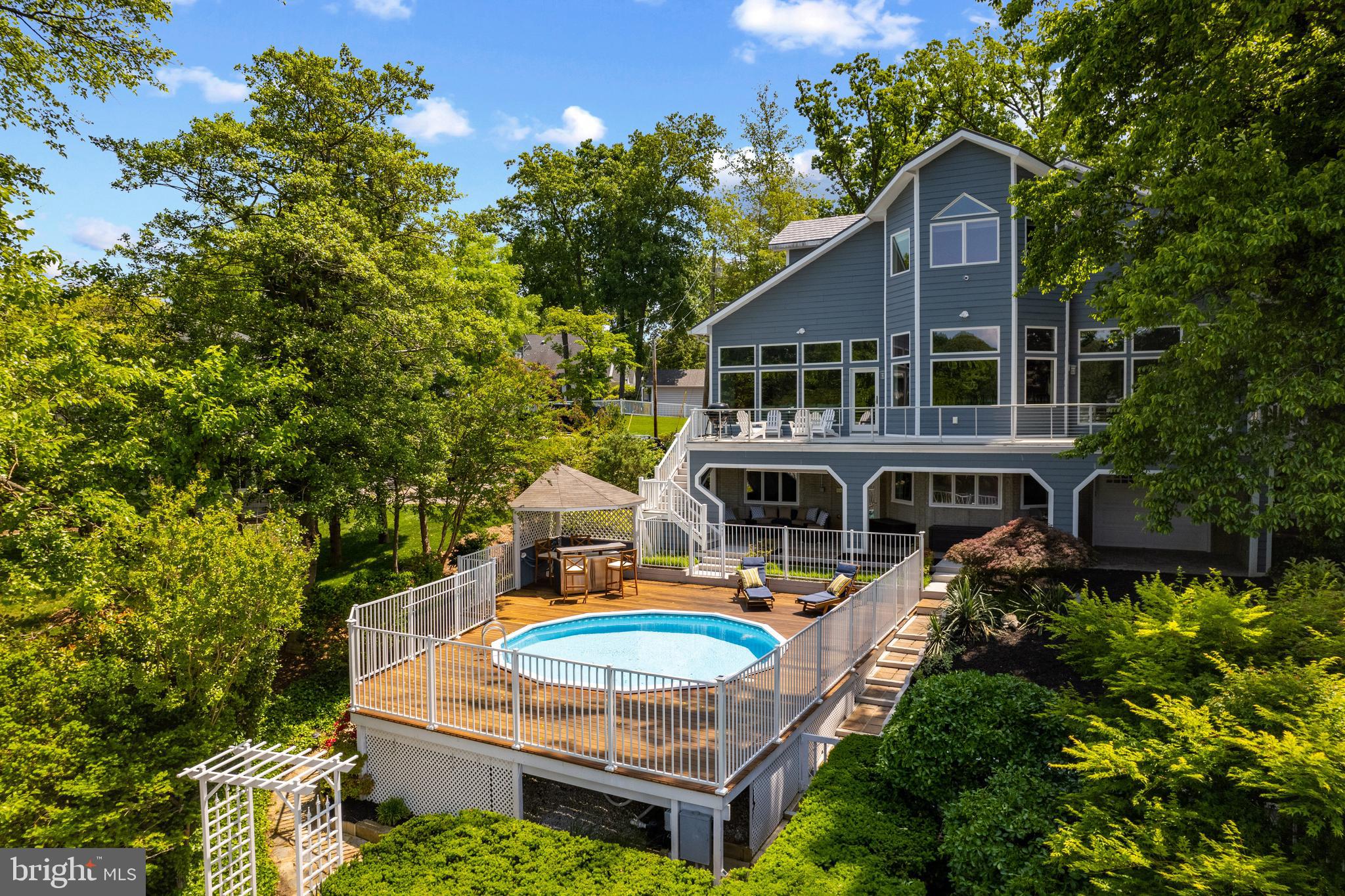 MANHATTAN BEACH - Residential