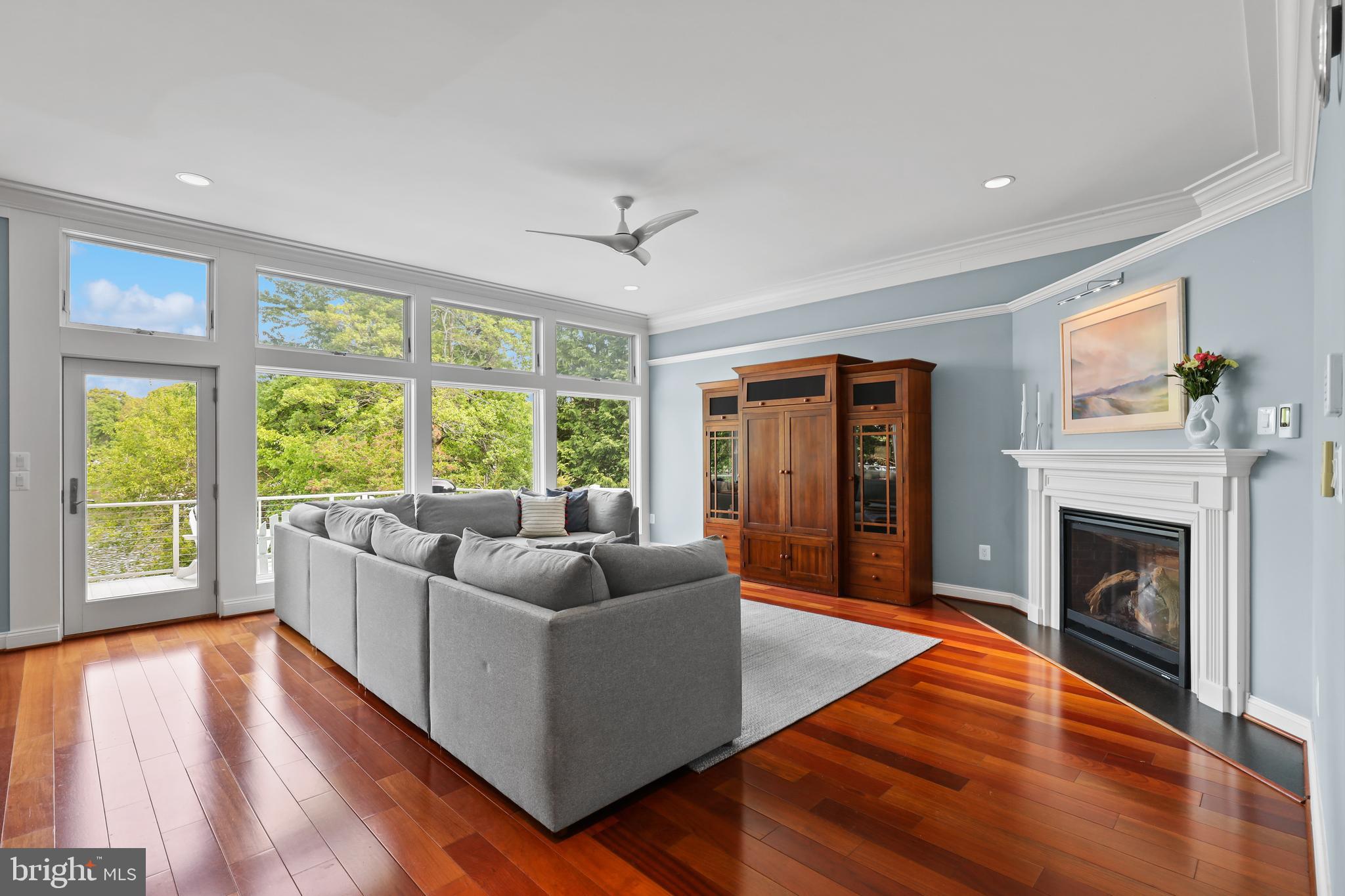 MANHATTAN BEACH - Residential